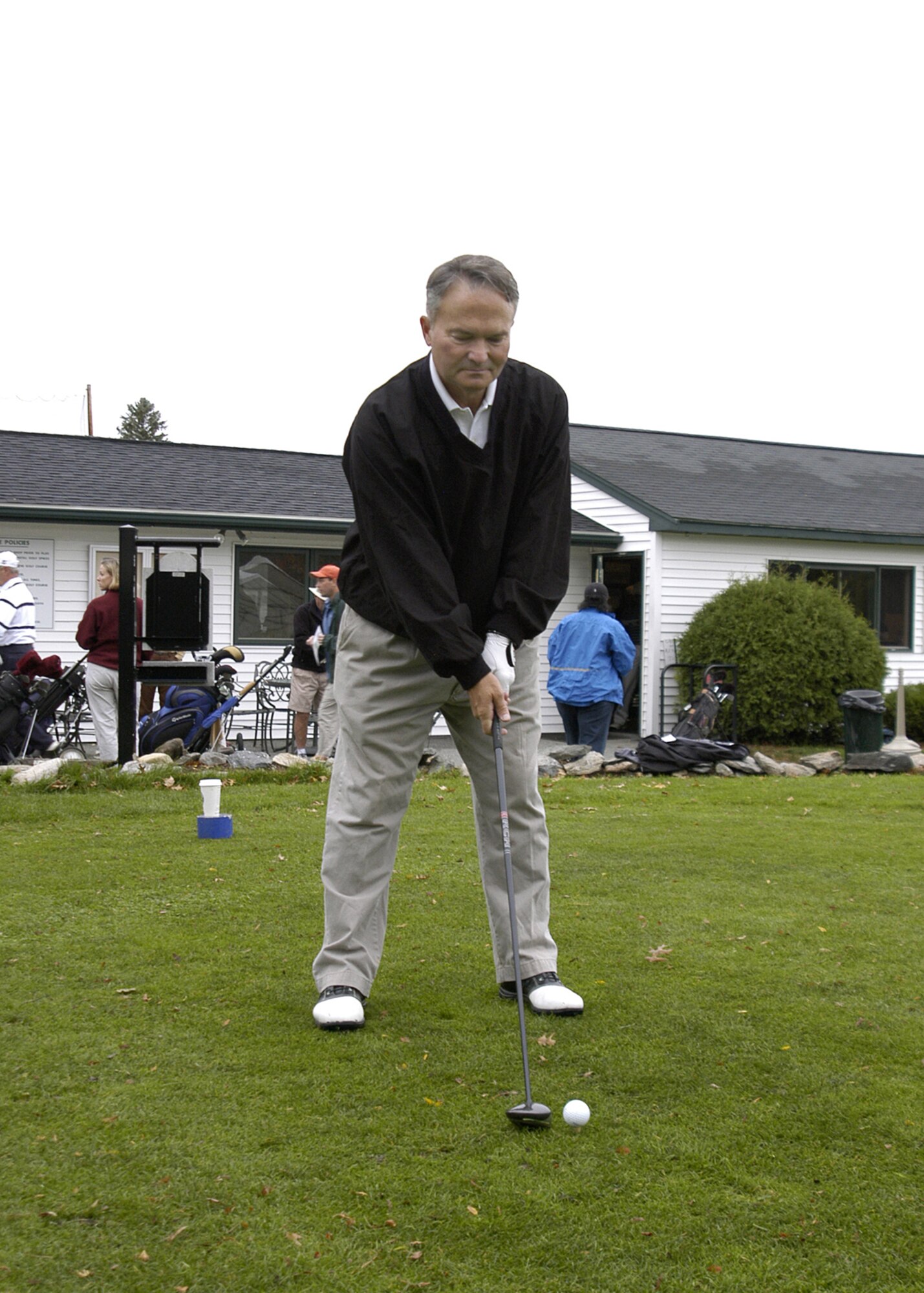 Preparing to take a swing > Air Force Base > Article Display