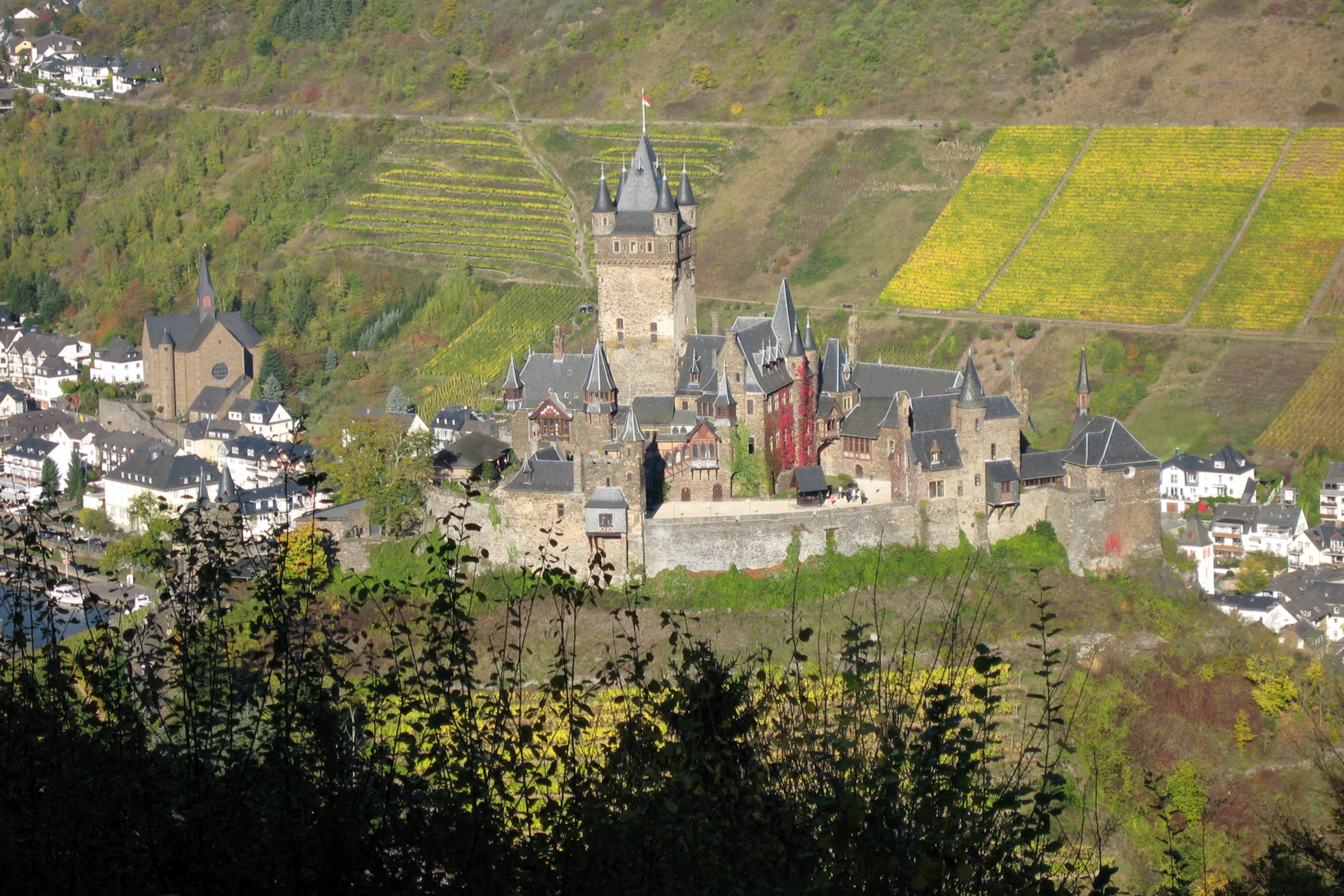 SPANGDAHLEM AIR BASE, Germany – The Cochem Castle is thought to have been built around the year 1020. The Information, Trips and Travel office offers a Cochem Castle tour and medieval dinner Nov. 24. (U.S. Air Force photo/Staff Sgt. Tammie Moore)