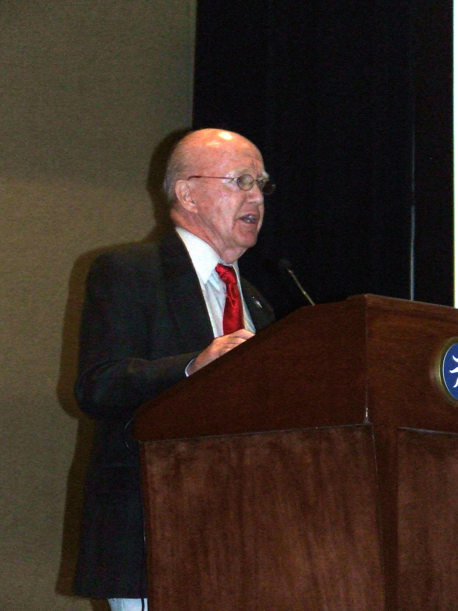 Retired Chief Master Sgt. Bill Cannon, a former loadmaster on the C-54 Skymaster, C-124 Globemaster II, C-130 Hercules and C-141 Starlifter and a key contributor to the building of the C-17 Globemaster III, gives his presentation, entitled "60-plus Years of Airlift and Tanker Legacies," during the 2007 Airlift Tanker Association Convention Oct. 27 in Nashville, Tenn.  Chief Cannon is a past president of ATA and has more than 43 years experience as a loadmaster. (U.S. Air Force Photo/Tech. Sgt. Scott T. Sturkol)