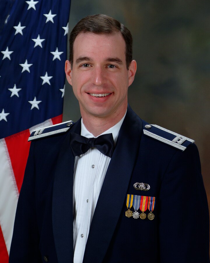 Captain Michael J. Willen, Commander, USAF Heartland of America Band