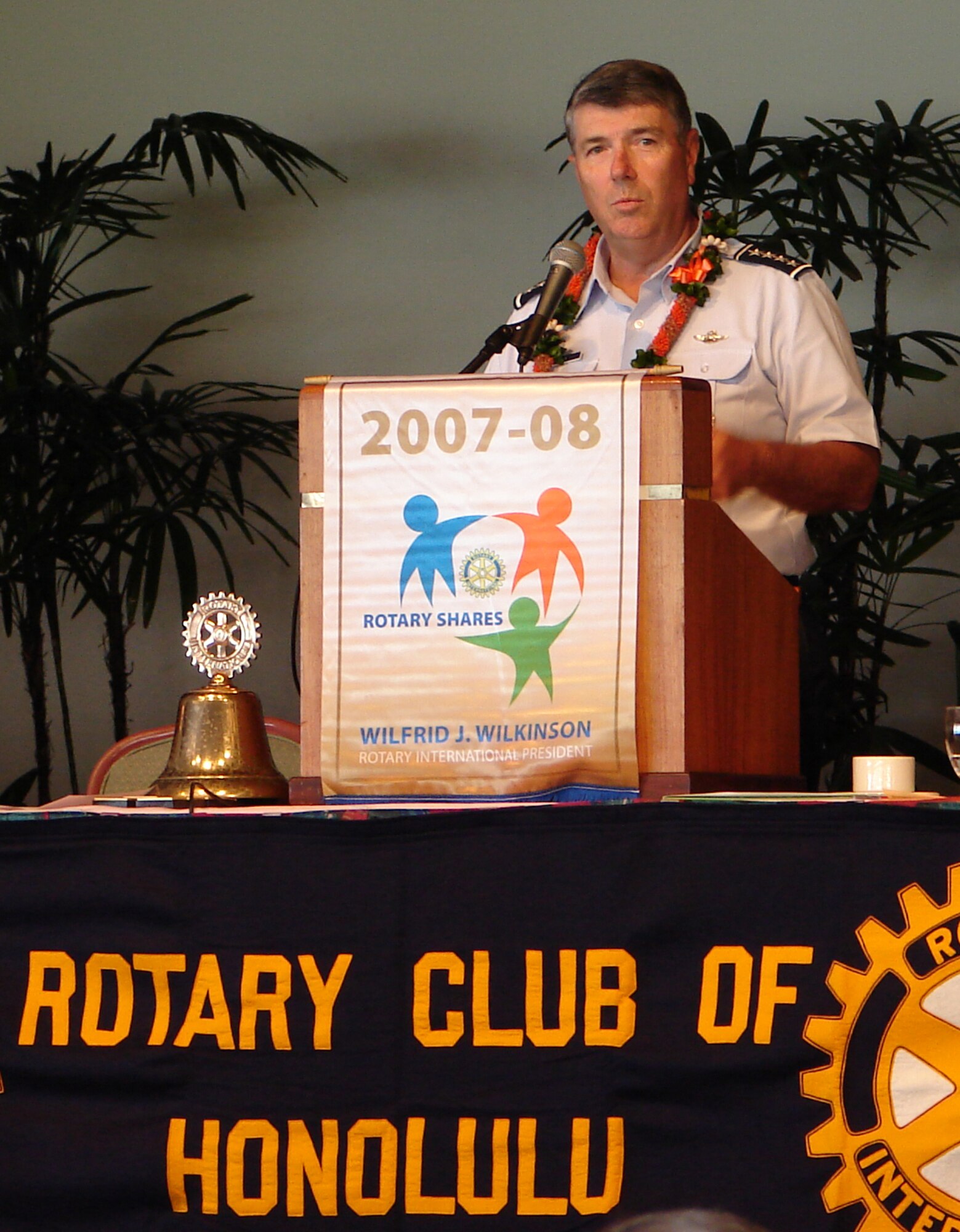 WAIKIKI -- General Paul V. Hester, Pacific Air Forces Commander, was the guest speaker Sept. 4, 2007, for the Rotary Club of Honolulu luncheon, at the Royal Hawaiian Hotel in Waikiki. General Hester recognized four Airmen who represent the total force. He also explained to the club members the strategic importance of Guam, and the upcoming Air Force Week Honolulu activities. (U.S. Air Force photo by Capt. Allison Farabaugh)  