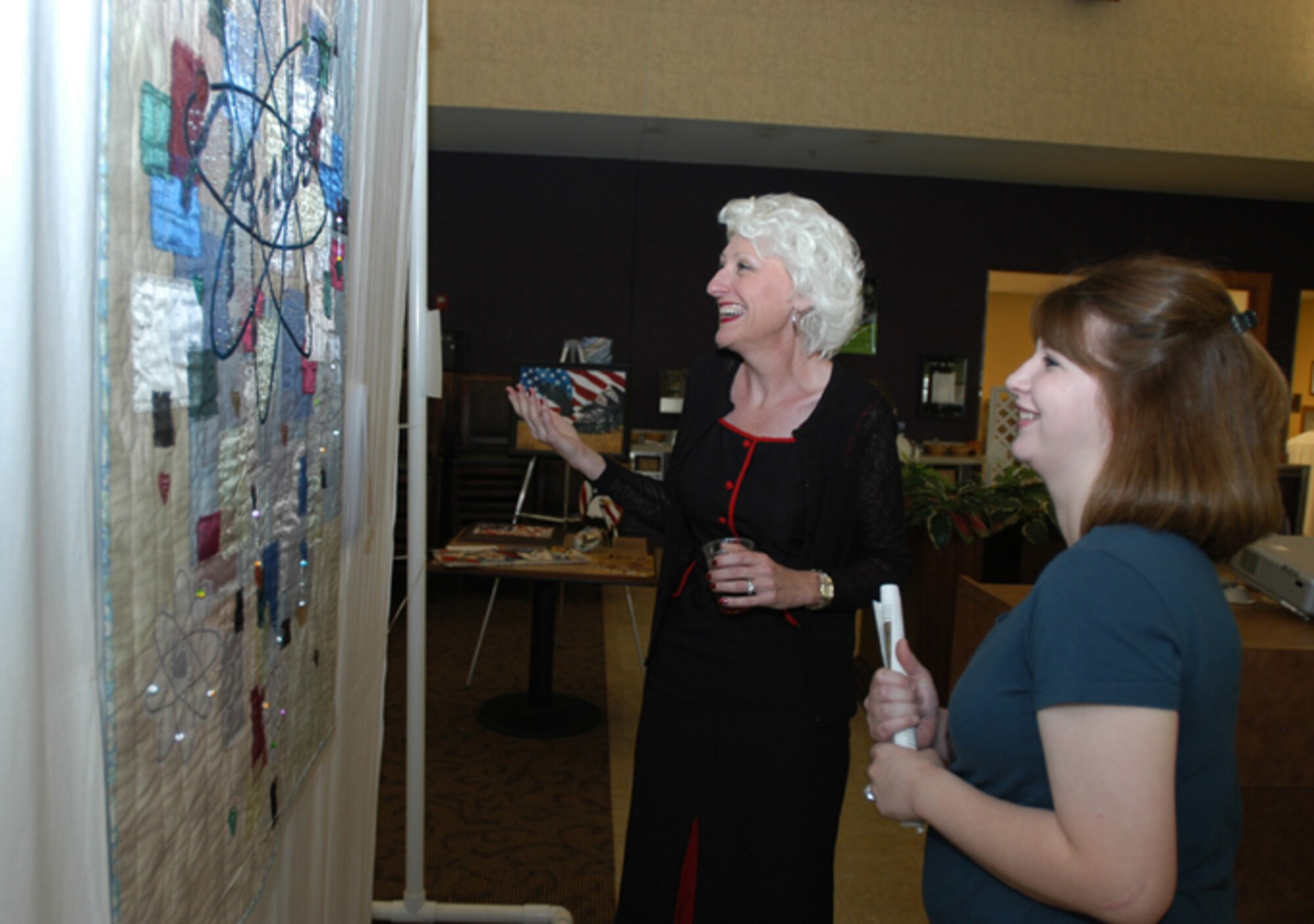 Quilt and art show at Grissom > Grissom Air Reserve Base > Article Display