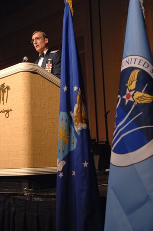 Maj. Gen. Mike Worden, United States Air Force Warfare Center commander, gives closing remarks during the 60th Anniversary Air Force Ball September 8, 2007 at the Mirage Hotel and Casino, Las Vegas, NV.
(U.S. Air Force photo by Senior Airman Larry E. Reid Jr.)