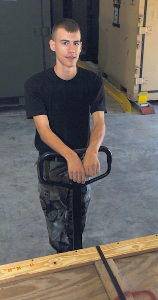 Airman 1st Class David Edmondson is Warrior of the Week. (U.S. Air Force photo by Airman 1st Class Brittany Barker)