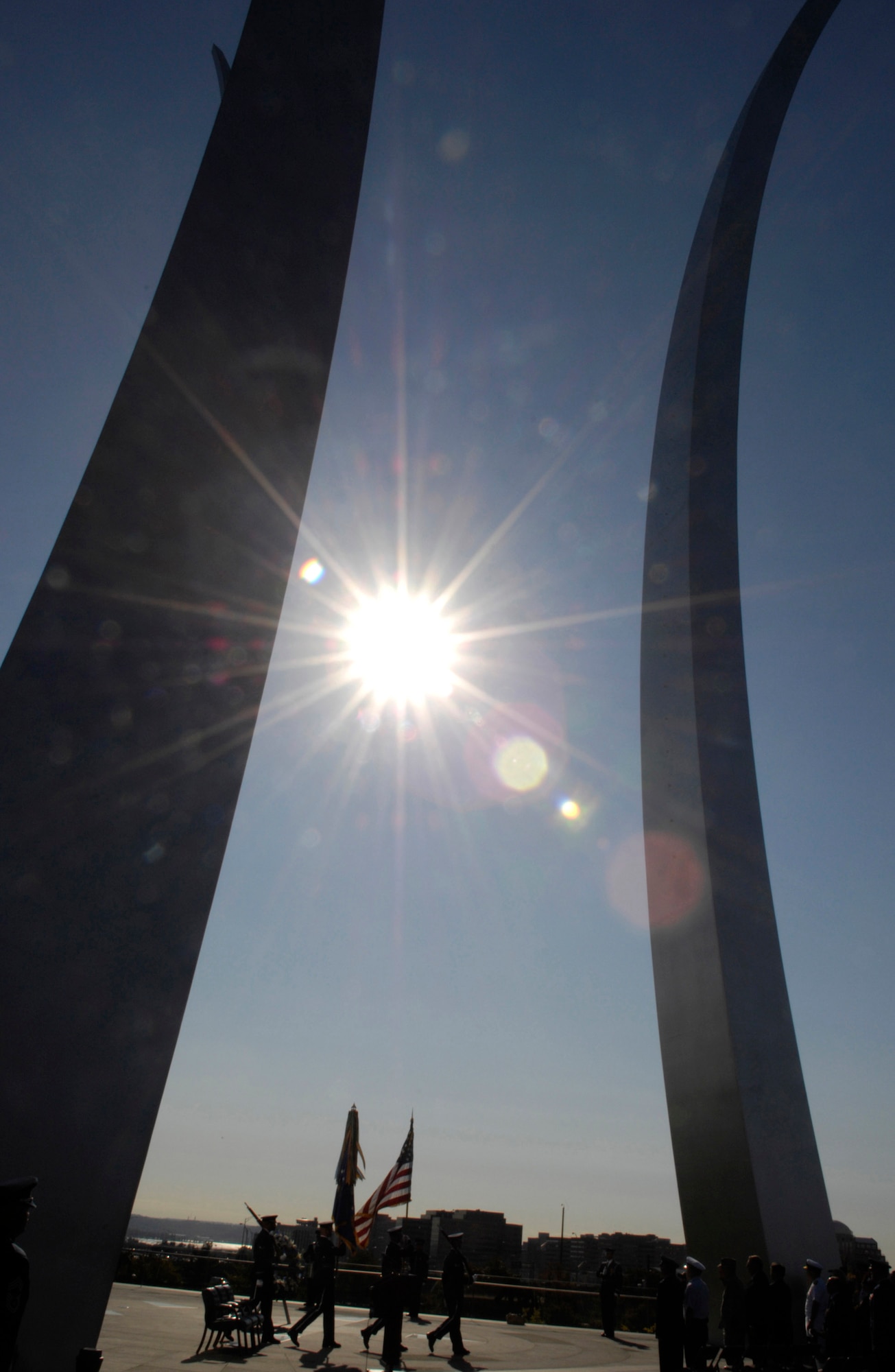 The Air Force Memorial in Arlington, Va., was the site of a wreath-laying ceremony Sept,. 18 in honor of the service's 60th anniversary. Event officials included Secretary of the Air Force Michael W. Wynne, Air Force Chief of Staff Gen. T. Michael Moseley and Chief Master Sgt. of the Air Force Rodney J. McKinley. (U.S. Air Force photo/Senior Airman Rusti Caraker)