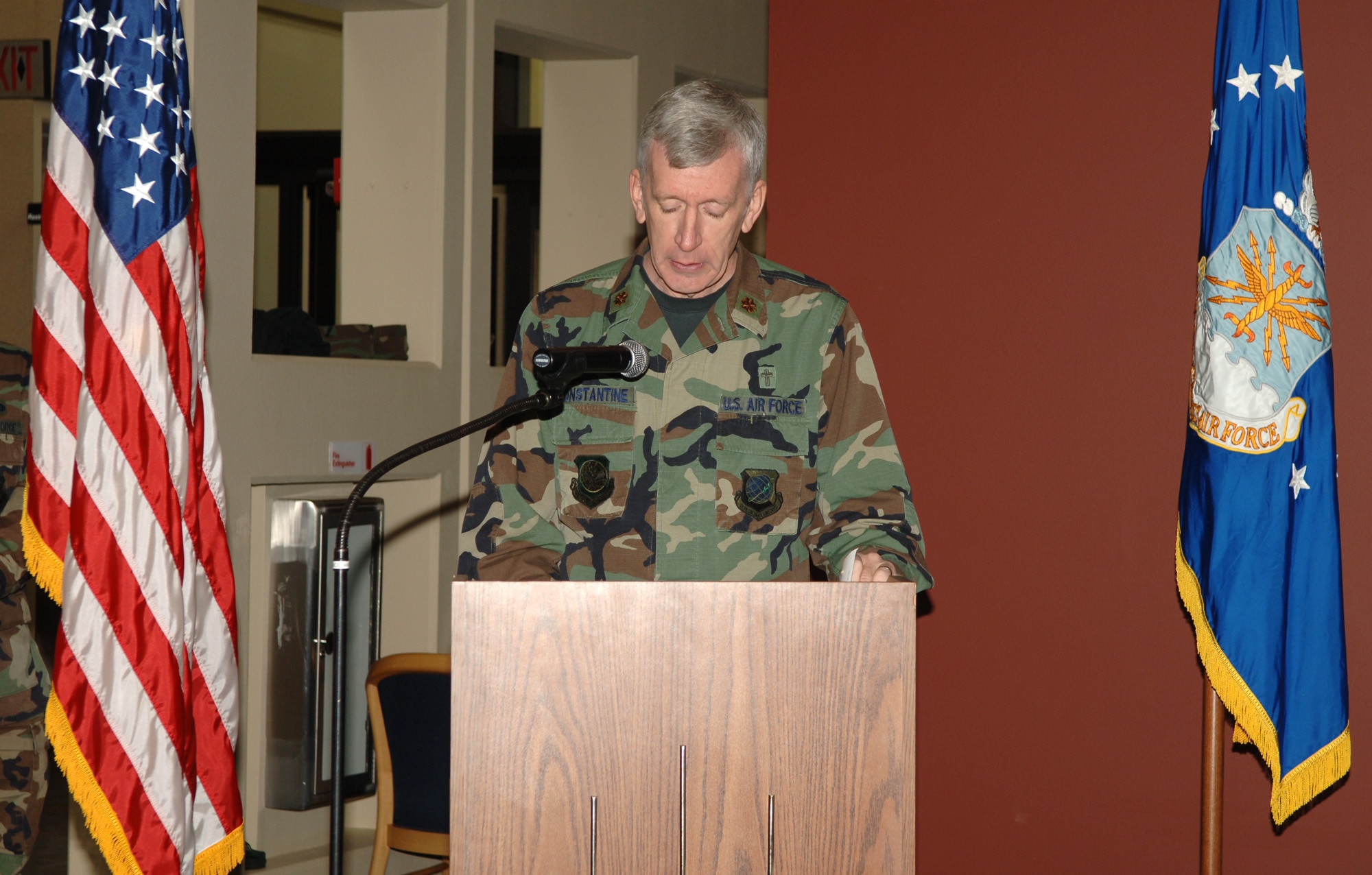 FAIRCHILD AIR FORCE BASE, Wash. -- Chaplain (Maj.) William Constantine, 92nd Air Refueling Wing, gives an invocation prior to the cake cutting at the Air Force 60th Anniversary celebration Sept. 18 in the Warrior Dining Facility.  (U.S. Air Force photo / Airman 1st Class Jocelyn Ford)
