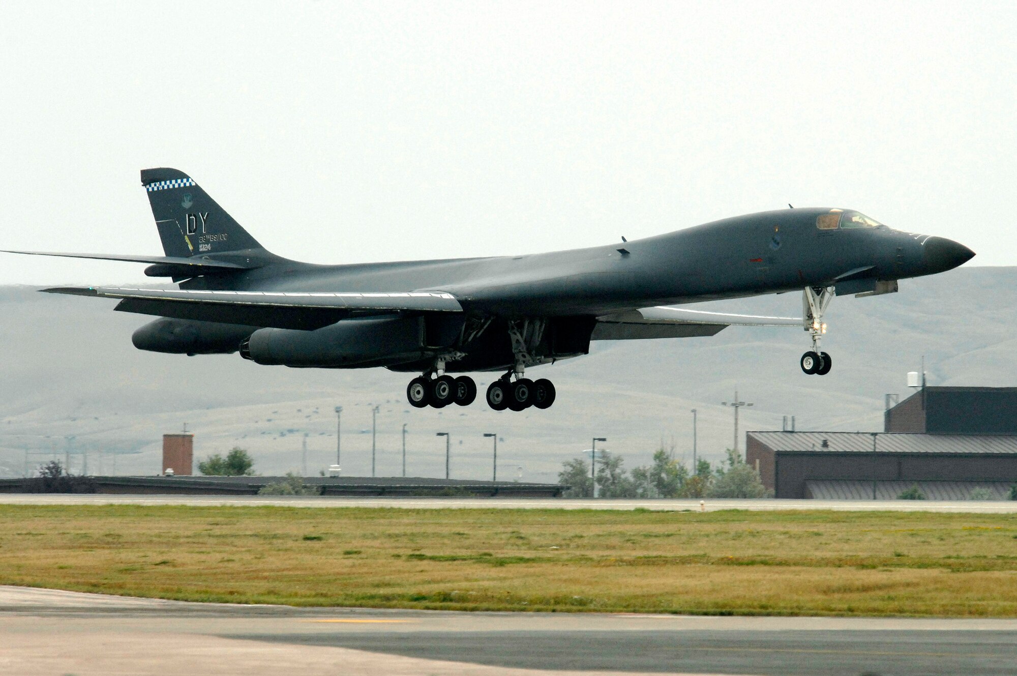 A B-1B Lancer from Dyess Air Force Base, Texas, lands at Ellsworth AFB, S.D., Sept. 17. Ellsworth AFB will temporarily house 550 Airmen and 20 B-1B aircraft  while 6,600 feet of runway is rapaired at Dyess AFB. (U.S. Air Force photo/Staff Sgt. Michael Keller)
