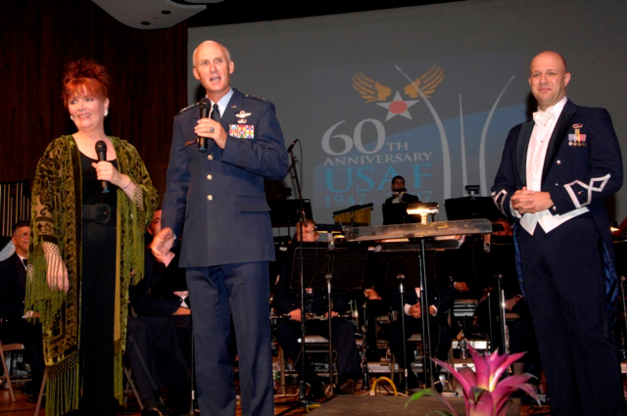 Lieutenant General Charles L. Johnson II, Maureen McGovern, and 1st Lietenant David A. Alpar at this years Air Force Ball.
