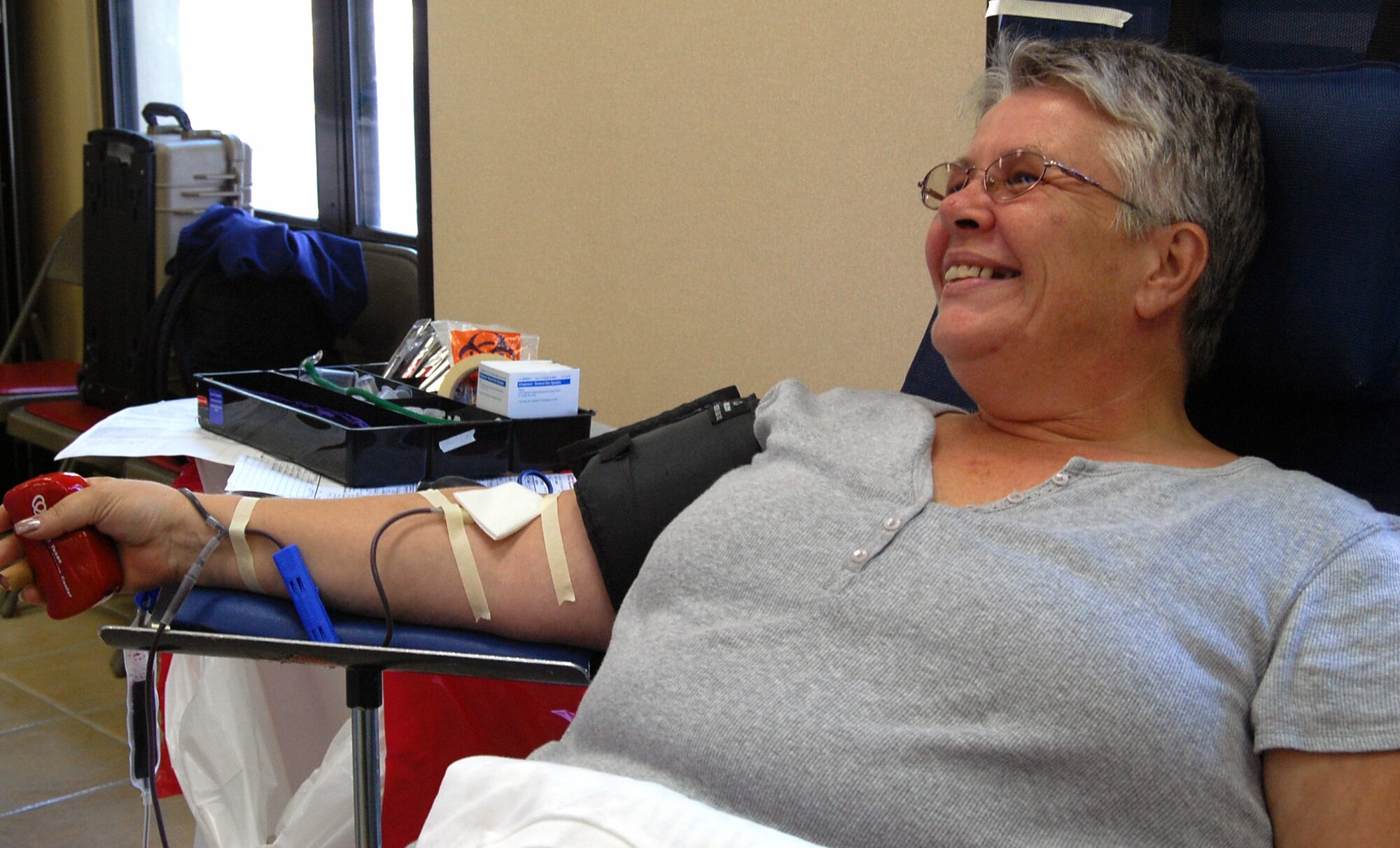 LAGUHLIN AIR FORCE BASE, Texas -- Francoise Menneboo, 47th Medical Operations Squadron, gives blood during the South Texas Blood & Tissue Center blood drive at the base chapel Sept. 27.(U.S. Air Force photo by Airman Sara Csurilla)