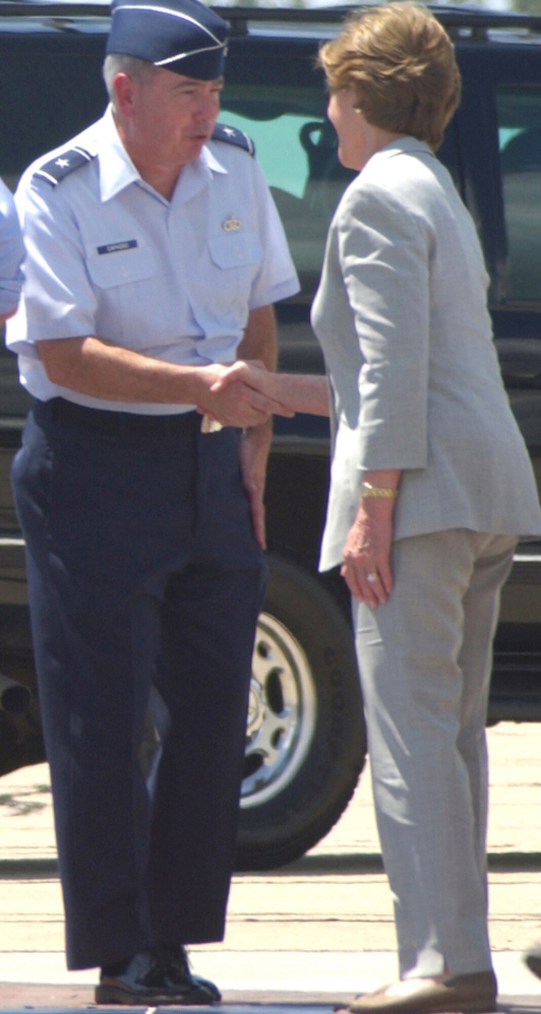 General Capasso greets Laura Bush during a post-Katrina visit to south Mississippi by the Presi-dent and First Lady.  (U.S. Air Force photo by Kemberly Groue)