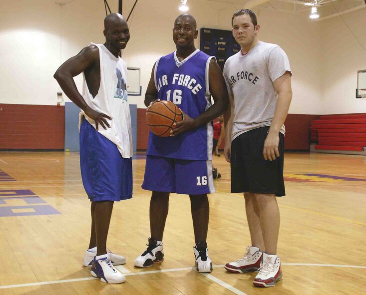 SHAW AIR FORCE BASE, S.C. -- From left to right, Staff Sgt. James May, Capt. David Wilson and Airman 1st Class Brandon Schwartzmiller, 28th Operational Weather Squadron, won the 3 on 3 Basketball Tournament during the Viper Challenge Sept. 27. The Wing Sports Day Viper Challenge occurs annually with many different sporting events going on throughout the day. Unit teams are formed to participate in the events and the unit that has accumulated the most points at the conclusion of the last Viper Challenge event will be declared the winner and receive the coveted Commander's Cup. (U.S. Air Force/Senior Airman John Gordinier)