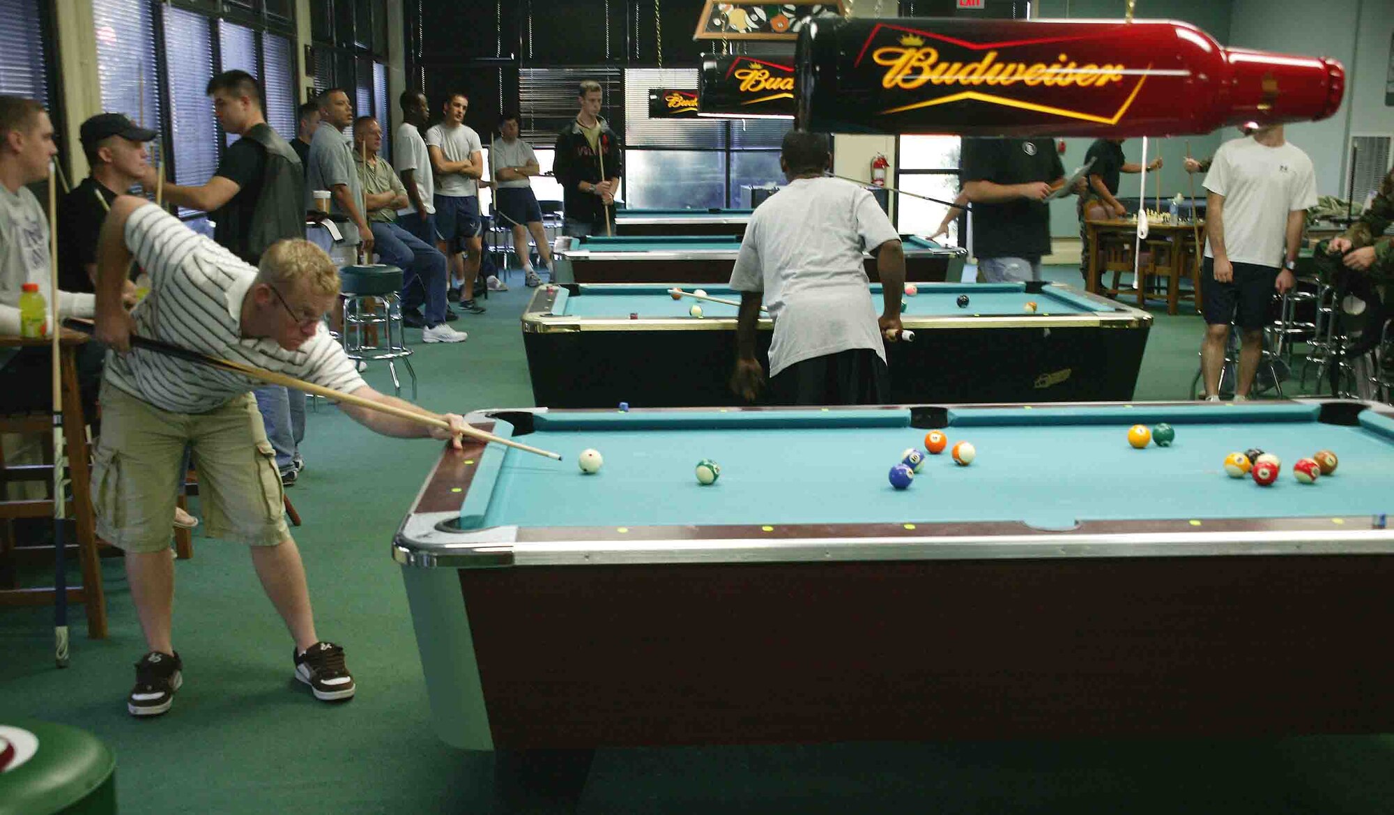 SHAW AIR FORCE BASE, S.C. -- Two-man teams from different squadrons participate in the Viper Challenge Billiards tournament Sept. 27. The Wing Sports Day Viper Challenge occurs annually with many different sporting events going on throughout the day. Unit teams are formed to participate in the events and the unit that has accumulated the most points at the conclusion of the last Viper Challenge event will be declared the winner and receive the coveted Commander's Cup. (U.S. Air Force/Senior Airman John Gordinier)