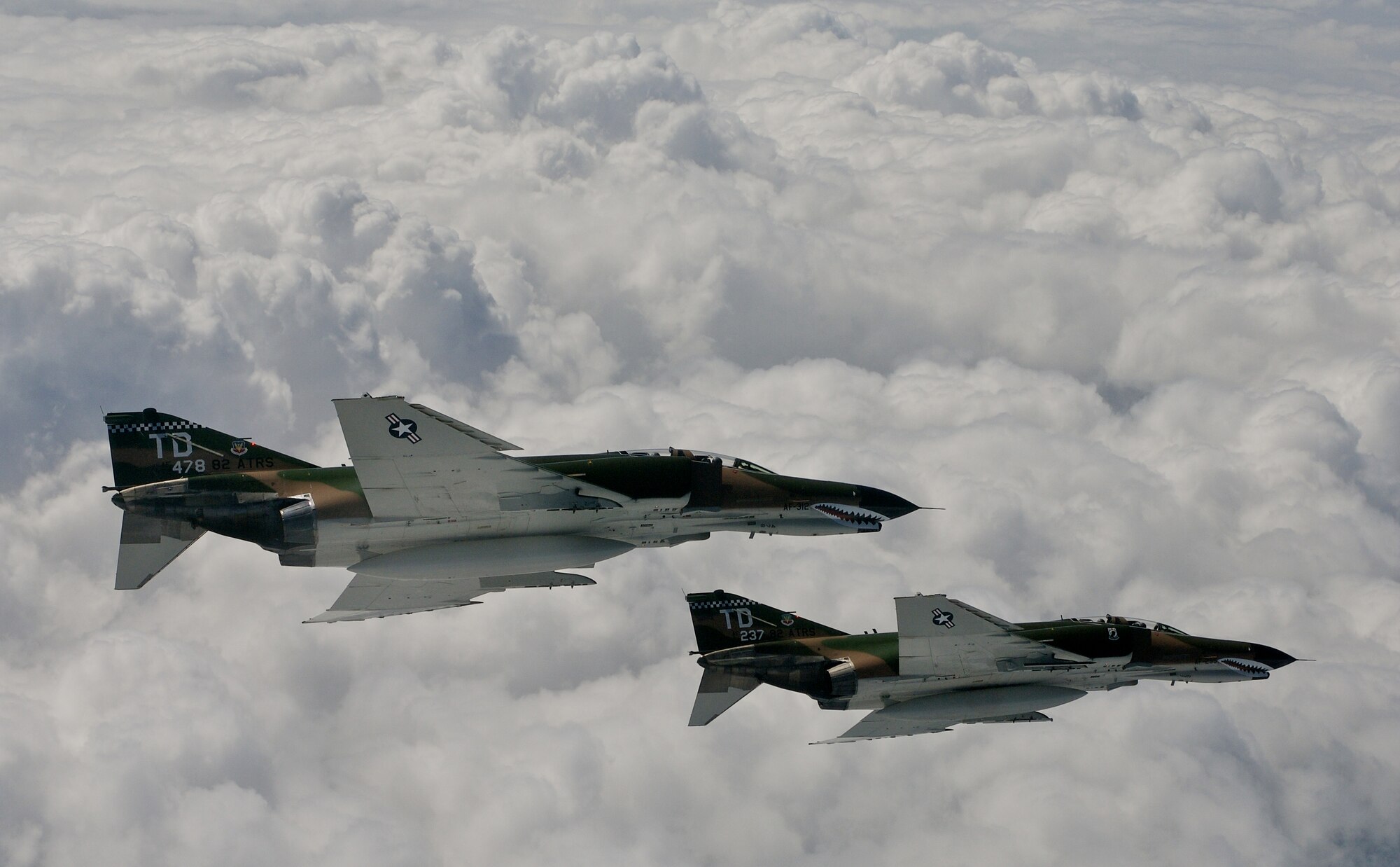LANGLEY AIR FORCE BASE, Va. -- Gen. Ronald E. Keys, commander of Air Combat Command, and Lt. Col. J.D. Lee (lead), and Maj. Gen. R. Mike Worden and Lt. Col. Michael Vaccaro fly F-4 Phantom IIs over the Atlantic Ocean during Gen. Keys' final flight Sept. 28. General Keys retires from the Air Force Nov. 1, ending four decades of military service. (U.S. Air Force Photo/Staff Sgt Samuel Rogers)