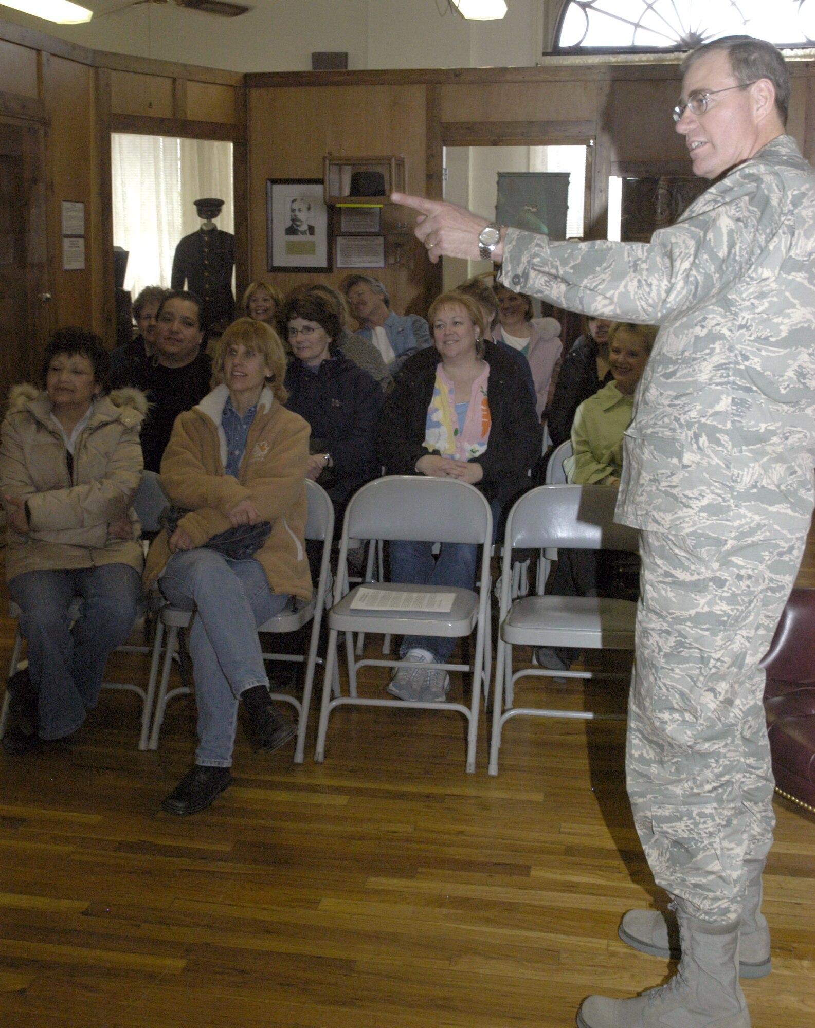 Col. Mike Morgan, 90th Space Wing commander, gives a mission brief March 21 in the Warren ICBM and Heritage Museum to about 15 teachers from Freedom Elementary School in Cheyenne. While most dependents here attend Freedom Elementary, very few of their teachers have military backgrounds or knowledge of military life. This familiarization tour, organized by the company grade officer council, gave the teachers a brief look into the lifestyles of their students (U.S. Air Force photo/2nd Lt. Lisa Meiman).