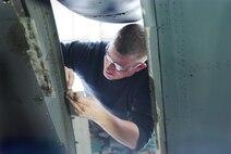 Maintenance workers perform an isochronical inspection
