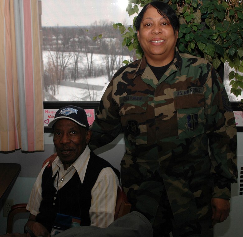 NIAGARA FALLS ARS, N.Y. -- Air Force Reserve Master Sgt. Linda Chapman is reunited 28 years later with her recruiter, Irv Bizzel at Veterans' Hospital in Buffalo, New York.  This chance encounter brought back happy memories for both recruiter and enlistee. (U.S. Air Force photo / Airman Andrew Caya)
