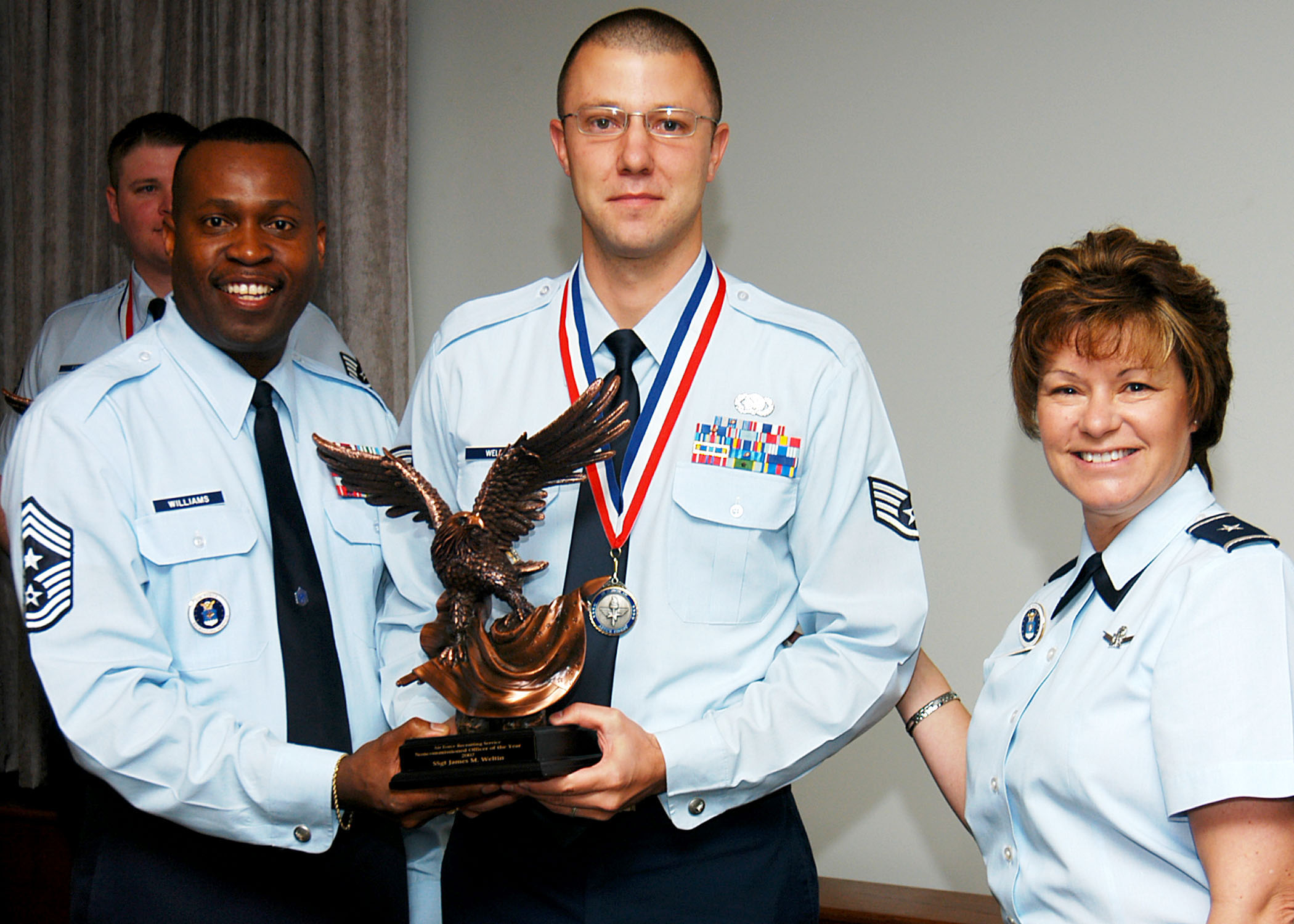 Air Force officials honor 12 Outstanding Airmen of the Year > Air Force