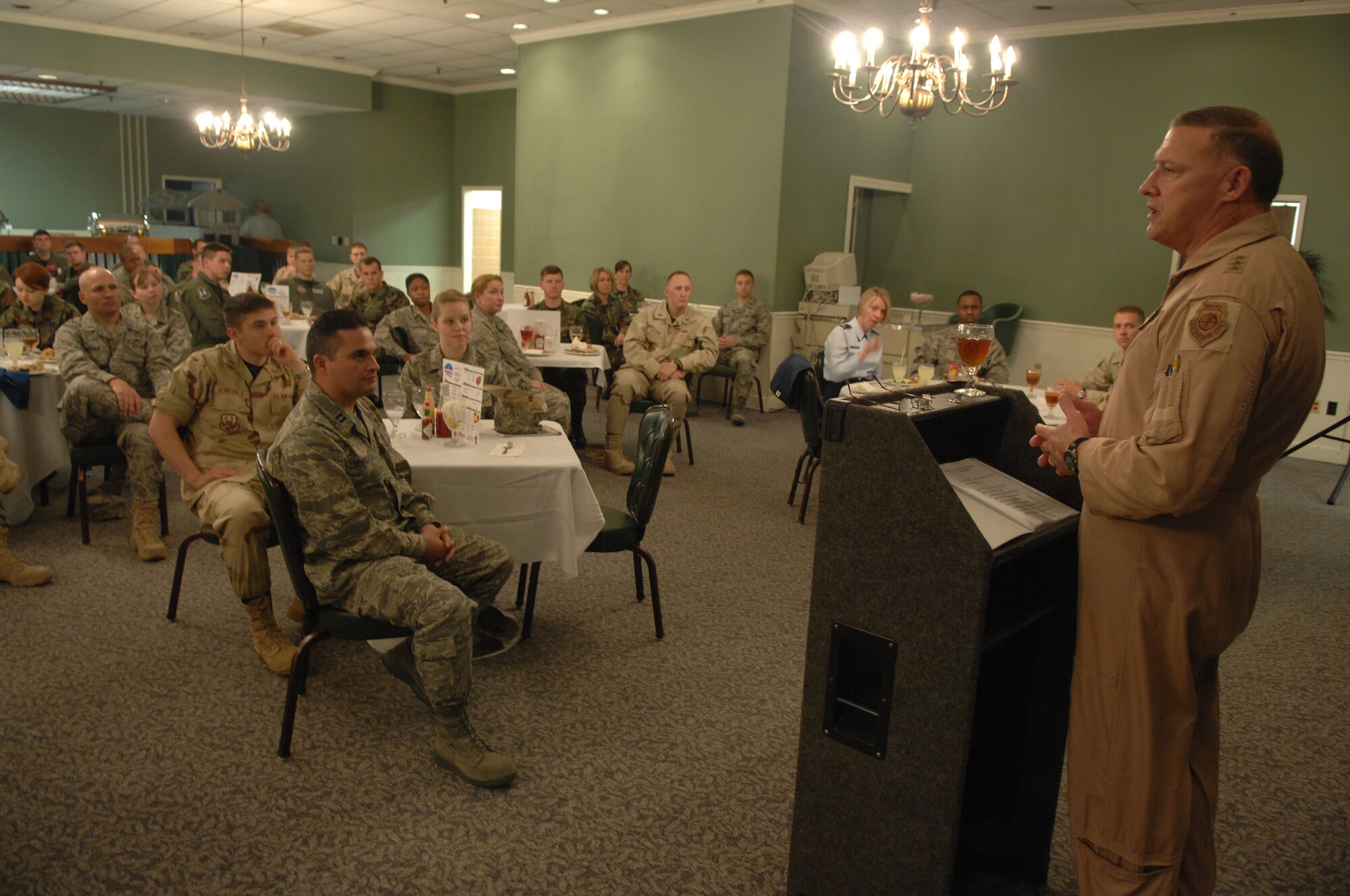 SHAW AIR FORCE BASE, S.C.-- Lt. Gen. Gary North, 9th Air Force commander, talks to company grade officers of the 20th Fighter Wing and 9th AF for a luncheon at the Carolina Skies Club April 14. General North spoke as part of a CGO luncheon about professional development goals, career progression and the importance of continuing education. (U.S. Air Force photo/Airman 1st Class Matthew Davis)