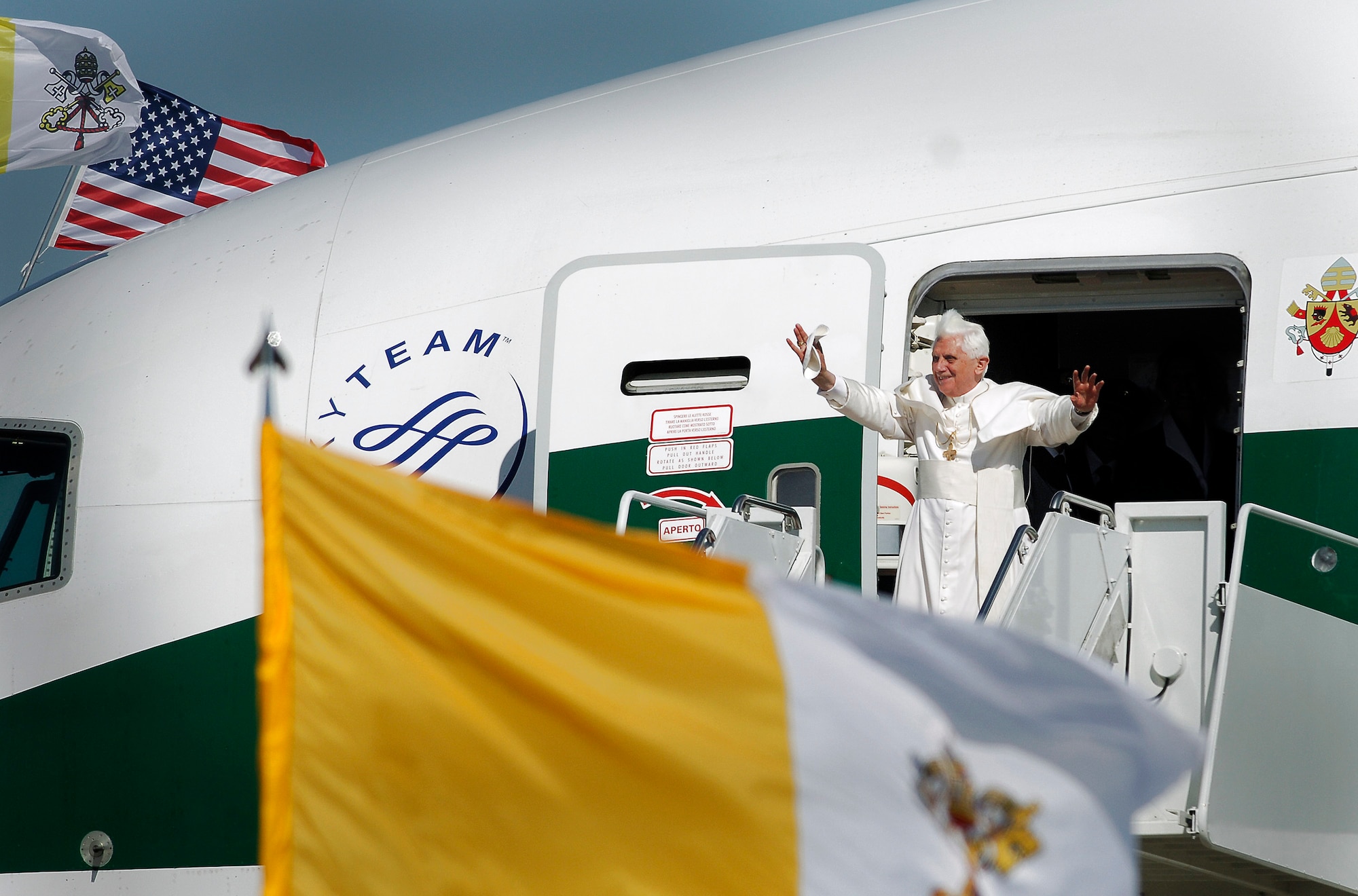 Pope Benedict XVI waves to the crowd upon his arrival April 15 at Andrews Air Force Base, Md. The pope is visiting the United States for a week and will meet with President George W. Bush at the White House, address the presidents of Roman Catholic colleges and universities, and celebrate Mass at Nationals Park in Washington, D.C., and Yankee Stadium in New York City. The pontiff was selected as the 265th pope on April 19, 2005. (U.S. Air Force photo/Tech. Sgt. Suzanne M. Day)