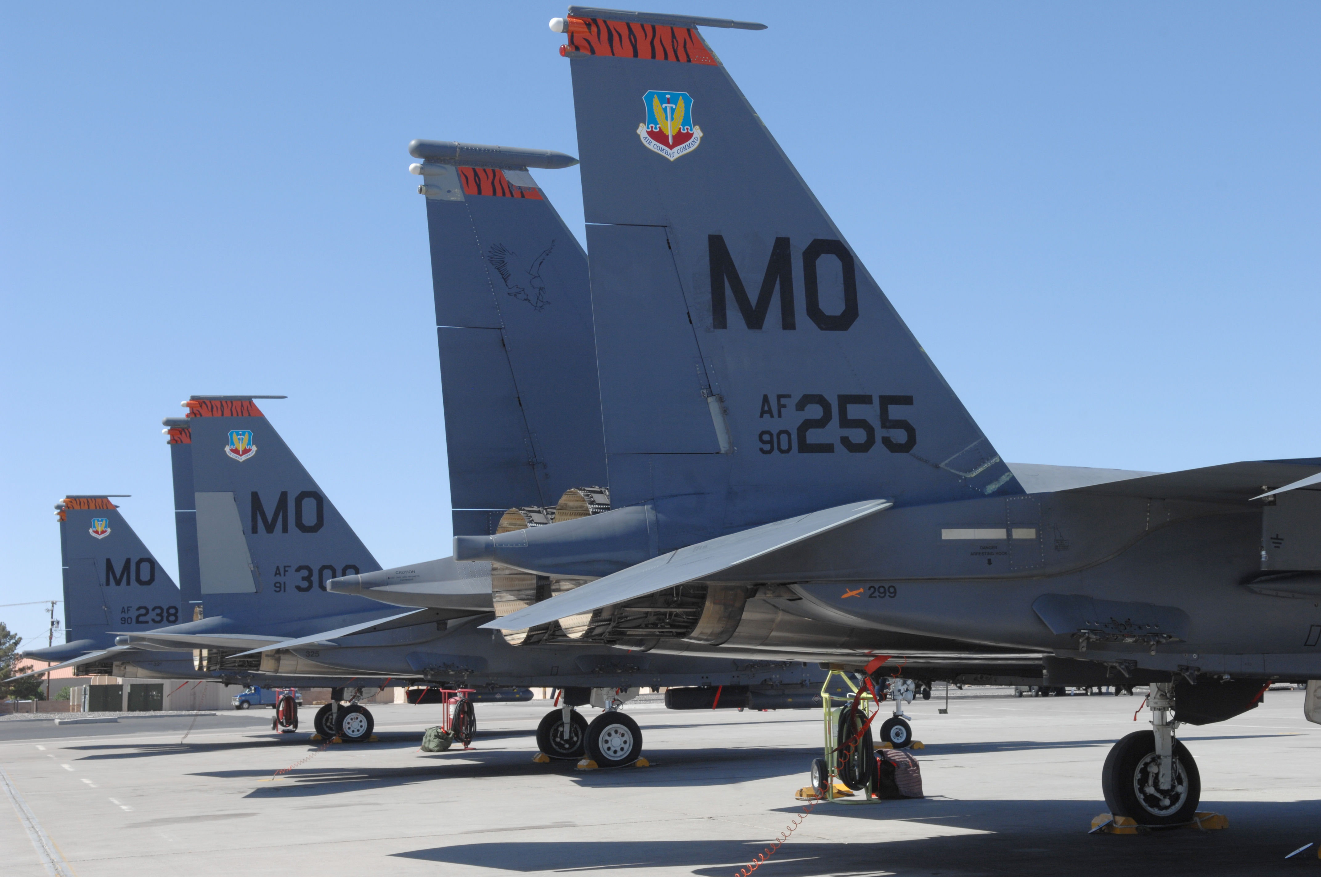 50sノーダメージ将校候補専用USAF軍ナス紺カレッジ特殊オリジナル希少フェード Bold Tigers support weapons school > Air Combat Command > Article