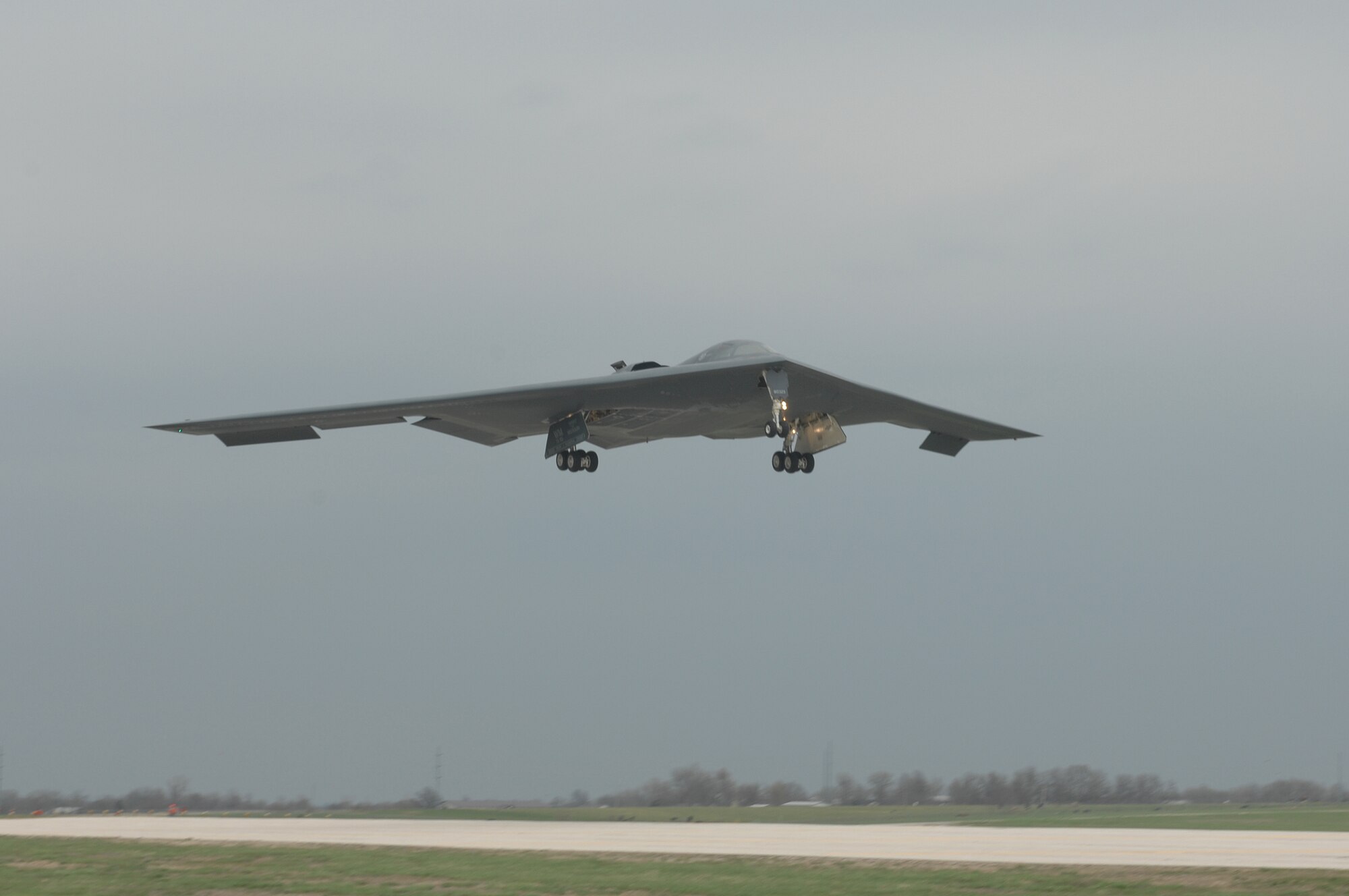 WHITEMAN AIR FORCE BASE, Mo., - The B-2 “Spirit of Missouri” flown by Maj. Matthew Calhoun, mission commander, and Capt. Jared Kennish, pilot, for a training mission Apr. 17. The B-2 returned to flying April 15 following a 53-day safety pause after the first crash Feb. 23 in Guam. (U.S. Air Force photo/Tech. Sgt. Samuel A. Park)