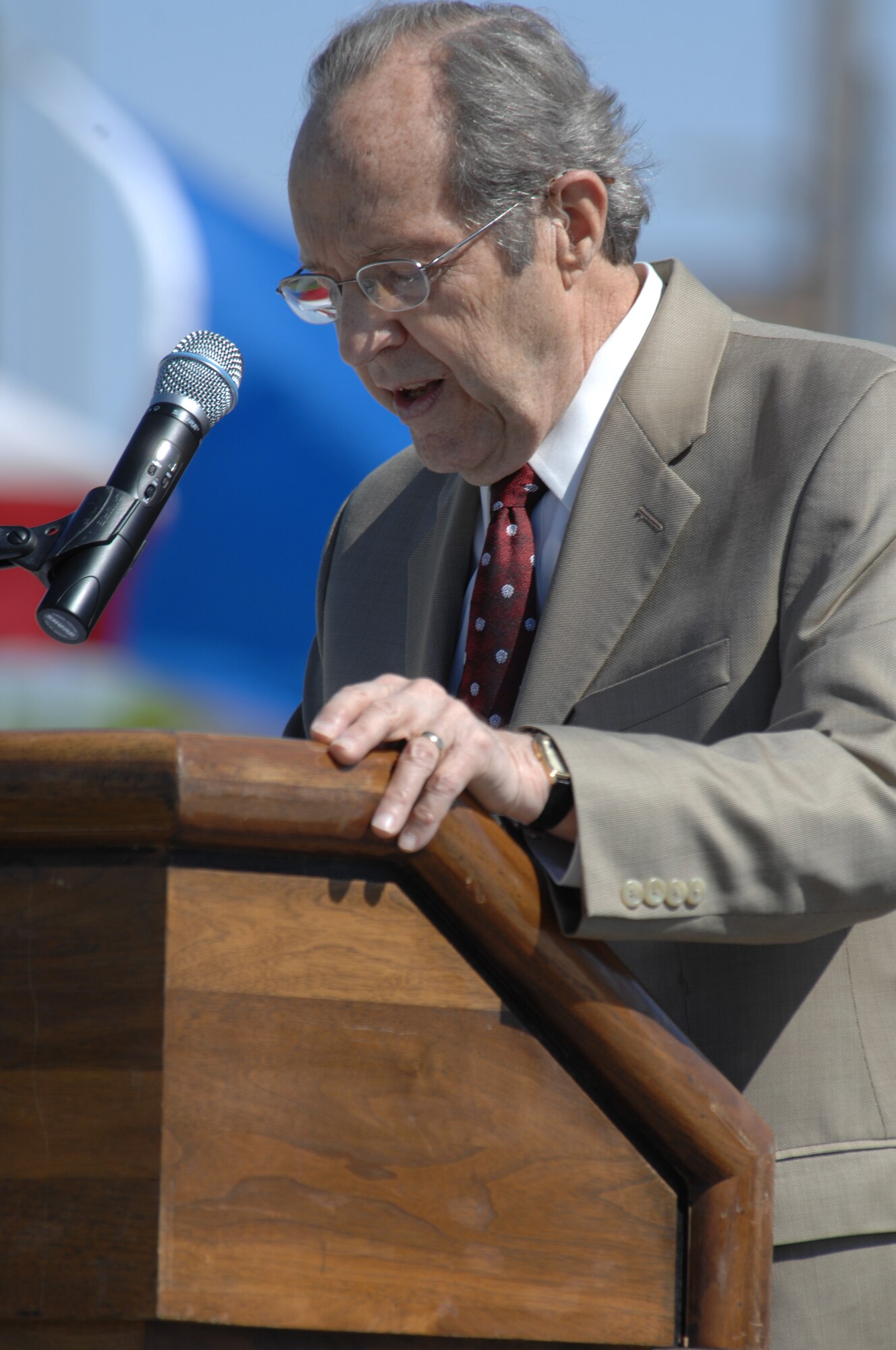 HOLLOMAN AIR FORCE BASE, N.M.--Dr. William Perry, guest speaker, gives a speech during the Sunset Stealth retirement ceremony April 21, 2008, here at Heritage Park. In 1997, Dr. Perry became the undersecretary of defense for research and engineering where he worked on missile and stealth development. He was sworn in as Secretary of Defense on Feb. 3, 1994, and remained in that position until 1997. (U.S. Air Force photo/Airman 1st Class Jamal D. Sutter)