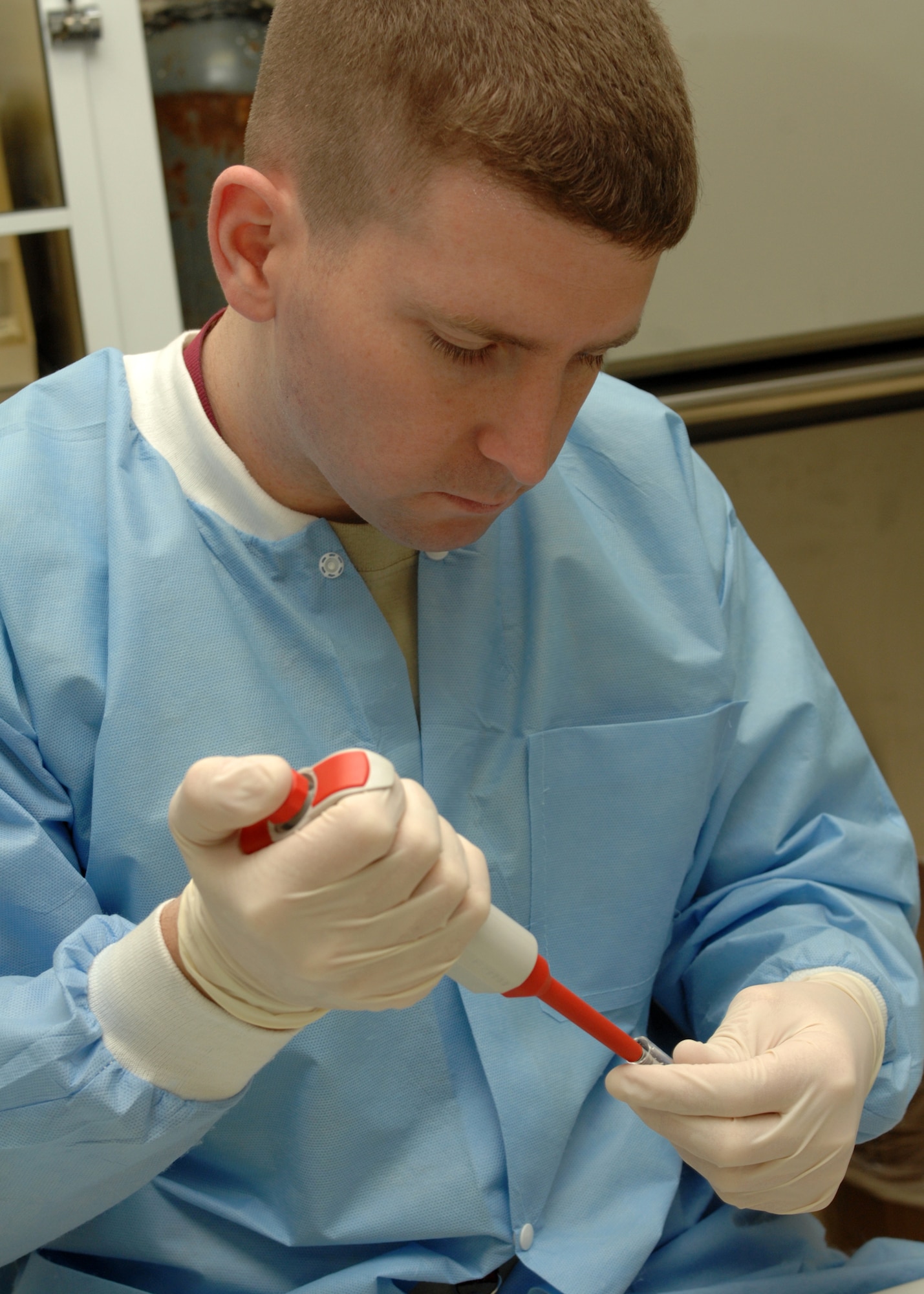 BITBURG AIR BASE, Germany- Senior Airman Justin Hamilton, 52nd Medical Support Squadron, tests various bacteria samples at the Bitburg Laboratory April 15, 2008. The Bitburg Lab tests for all hematology, chemistry and microbiology abnormalities. National Medical Laboratory Professionals Week takes place April 20-26. (U.S. Air Force photo/Airman 1st Class Jenifer Calhoun)