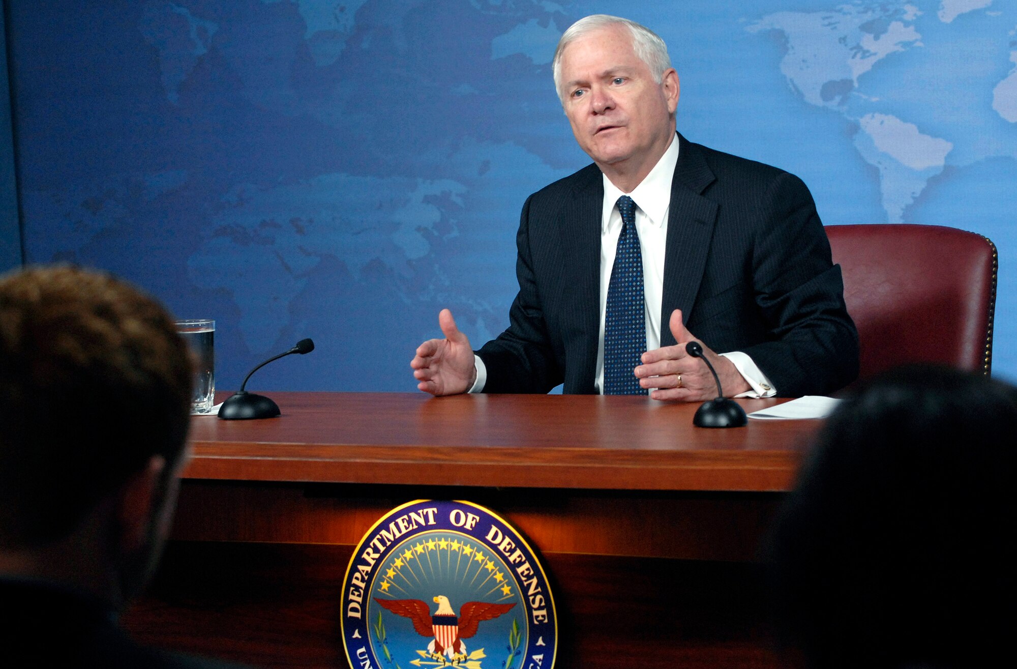 Secretary of Defense Robert M. Gates speaks during a media round table in the Pentagon April 23 where he praised the Air Force and clarified remarks made April 21 regarding the service.  (DOD photo/Navy Petty Officer 2nd Class Molly A. Burgess)