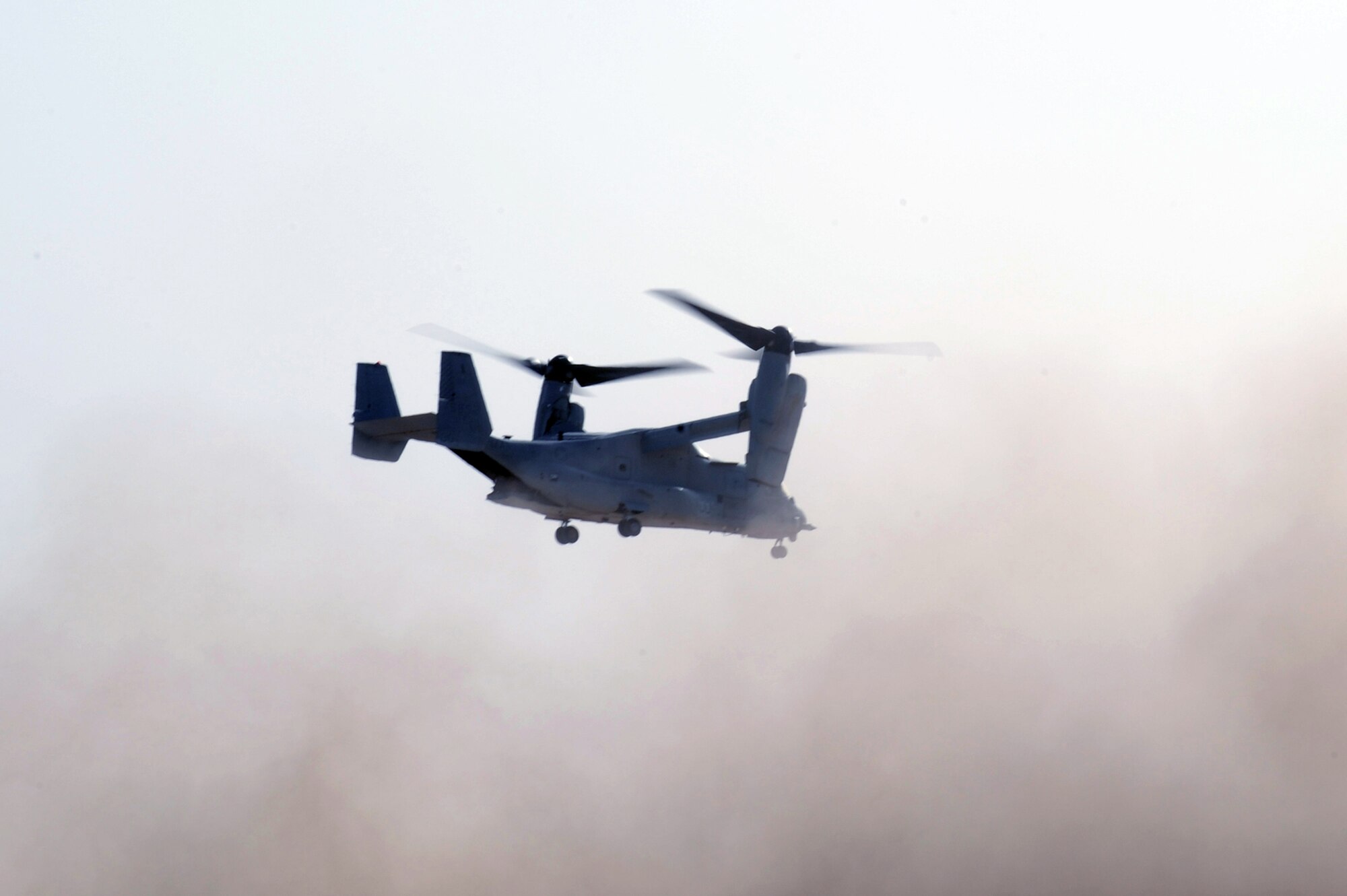 ALI BASE, Iraq -- V-22 Osprey takes off with Soldiers and Airmen of the Contingency Operating Base Adder and Ali Base here April 24.  The V-22 Osprey is an aircraft used to transport Airmen, Troops, and cargo.  (U. S. Air Force photo / Tech. Sgt. Sabrina Johnson)  