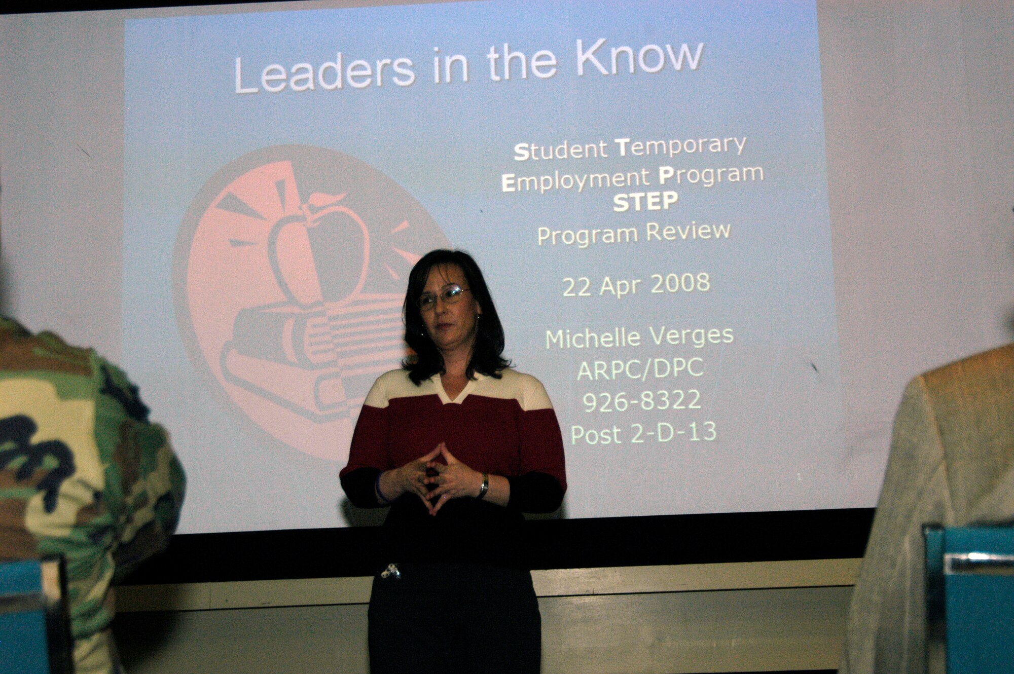 Michelle Verges, DPC, talks to supervisors during a "Leaders in the Know" training session at the Air Reserve Personnel Center on April 22. Officials from ARPC's civilian personnel office conduct the program which provides managers with information about supervising civilian employees. (U.S. Air Force photo/Mike Molina)
