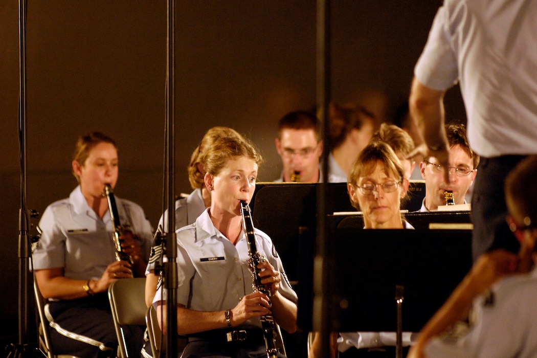 The U.S. Air Force Concert Band performs at the Air Force Memorial in August 2007. During the summer months, different components of the USAF Band provide free public concerts at the base of the Air Force Memorial in Arlington, Va. (Official Air Force photo by Airman 1st Class Sean Adams)