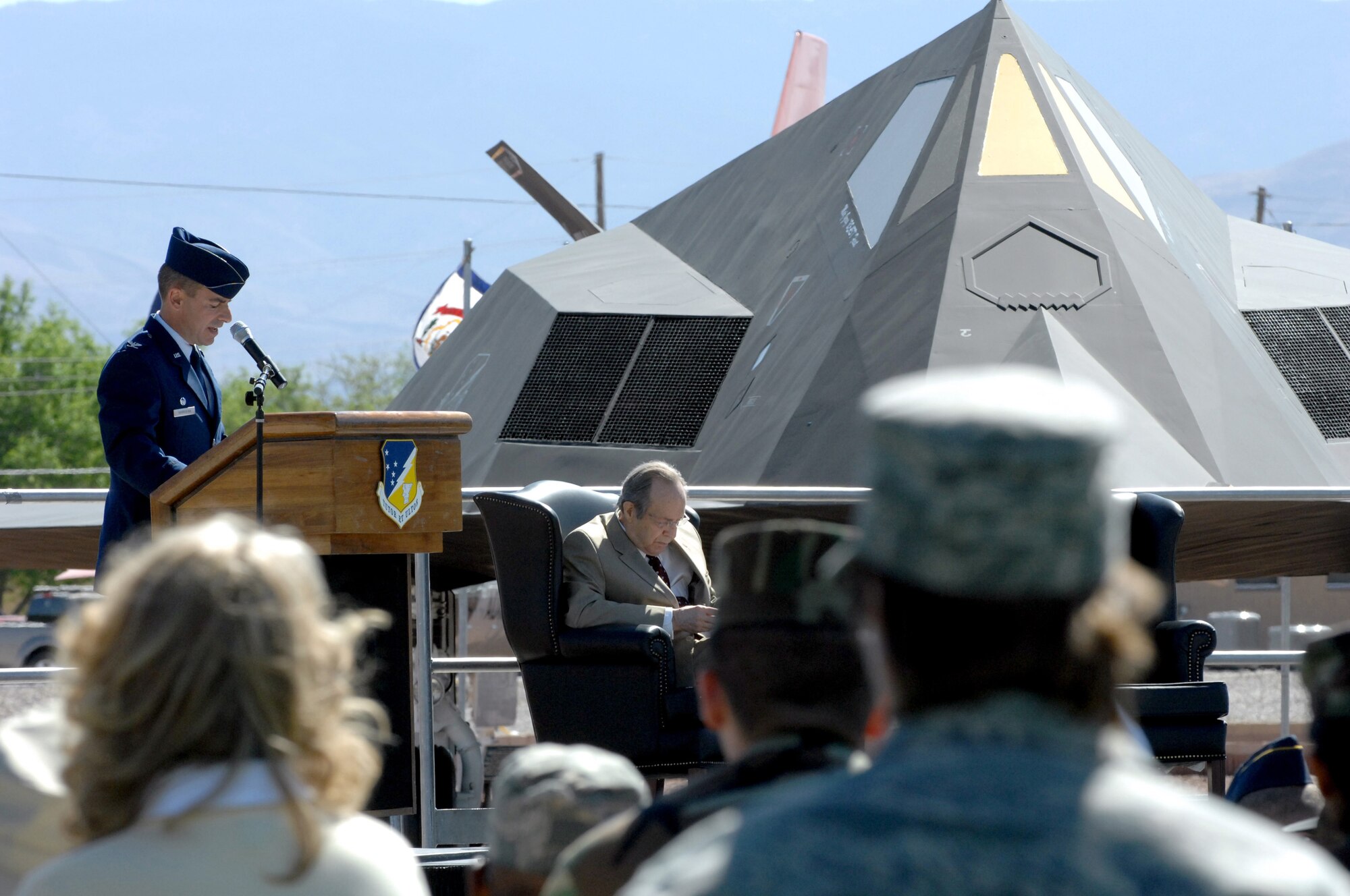 Colonel Jeff Harrigian, 49th Fighter Wing commander, introduces the guest speaker former Secretary of Defense Dr. William J. Perry during the Sunset Stealth F-117A Retirement Ceremony Apr 21, Holloman Air Force Base, N.M.
(U.S. Air Force photo/ Senior Airman Anthony Nelson Jr)
