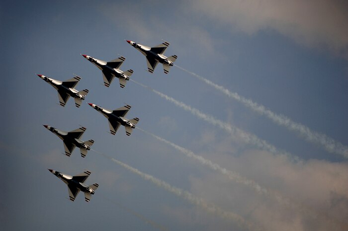 The Air Force Thunderbirds practice an aerial maneuver over the Charleston AFB flightline  here April 24 in preparation for the 2008 "Wings Over Charleston" Air Expo. The biennial expo hosted by the 437th Airlift Wing allowed Americans the opportunity to meet and greet Airmen and view civilian and military aircraft. (U.S. Air Force photo/Senior Airman Nicholas Pilch)