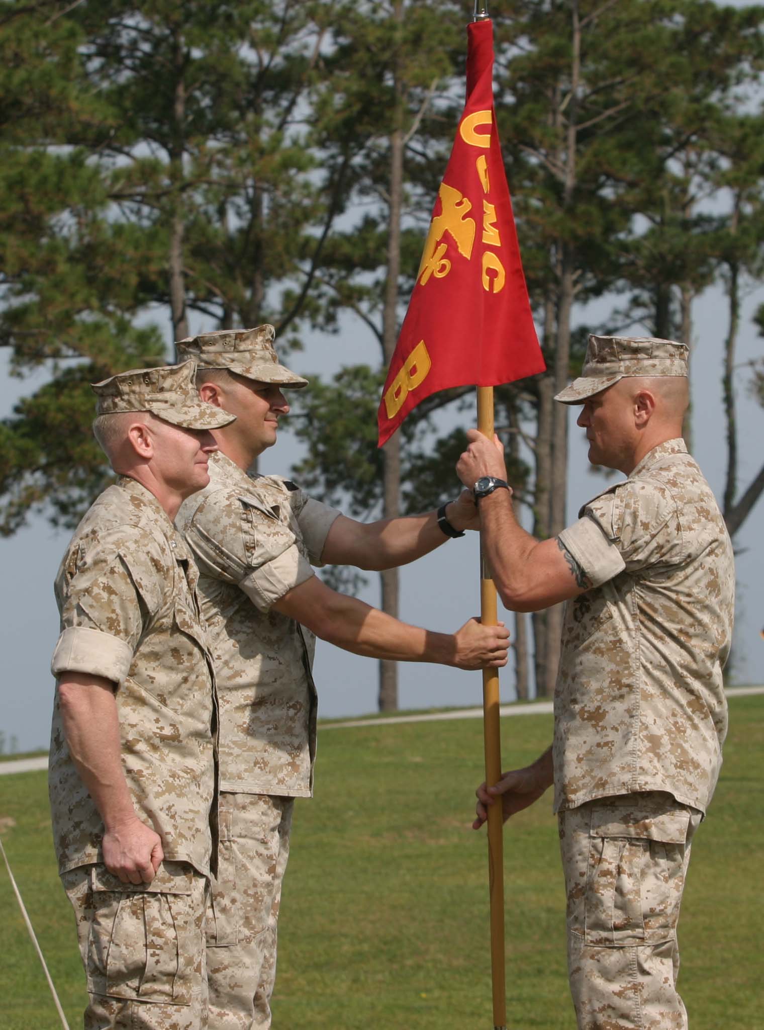 MSOAG's Co. B forges ahead, changes command > Marine Forces Special ...