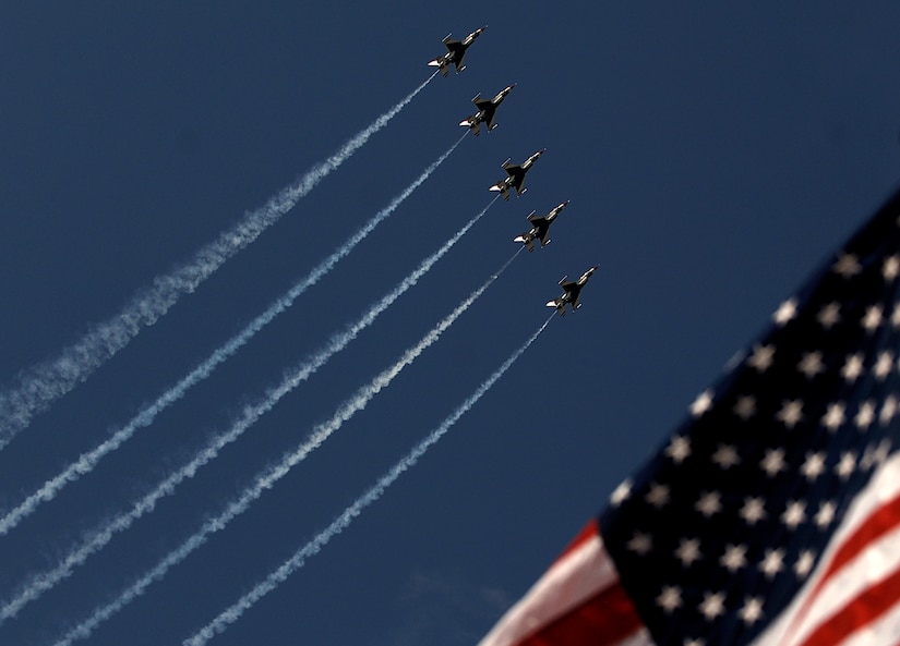 Air Expo draws enormous crowd > Joint Base Charleston > News