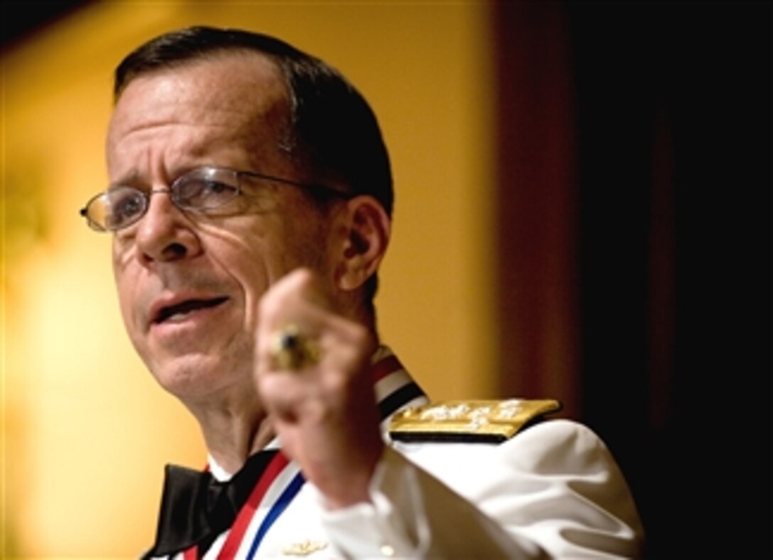 U.S. Navy Adm. Mike Mullen, chairman of the Joint Chiefs of Staff, addresses the audience after The Union League of Philadelphia honored the U.S. military  with its Gold Medal Award, April 29, 2008. 