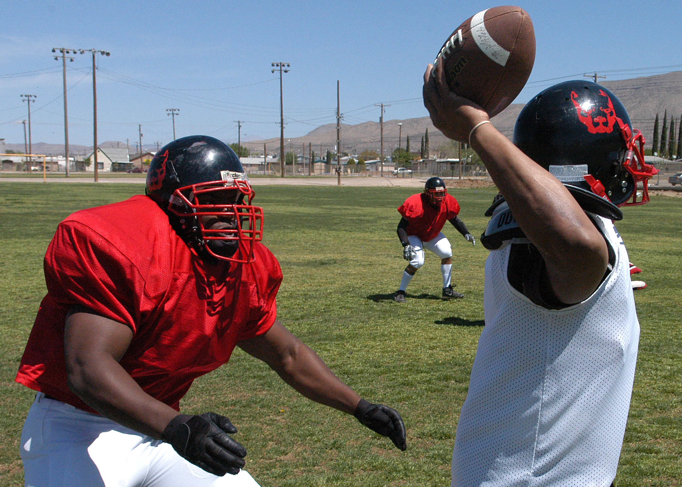 Alamogordo Desert Dawgs have Air Power > Holloman Air Force Base