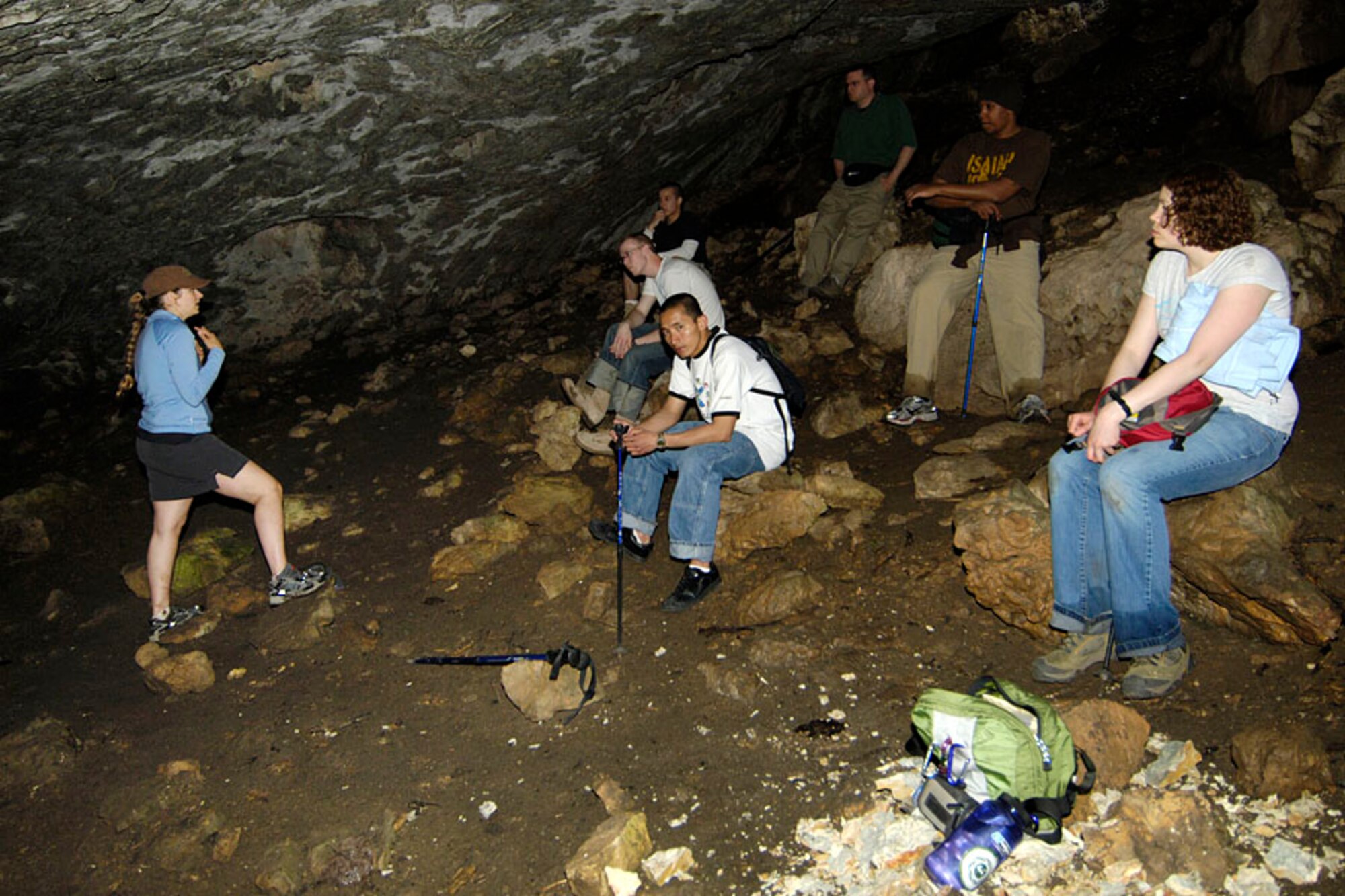 SCOTT AIR FORCE BASE, Ill. -- Ms. Reihl briefs members of Joint Total Force Scott on survival techniques during a camping trip sponsored by the Scott Outdoor Recreation Center in Meramec State Park, Mo. (U.S. Air Force photo/Airman 1st Class Giovanna Squadrito)
