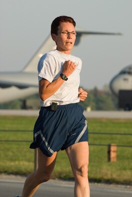 Maj. Marie McIntee, 436th Aerospace Medicine Squadron, participates in the 5K Warrior Run October 16, 2007, at Dover Air Force Base.  Major McIntee ran the 2008 Boston Marathon April 21, finishing with a time of 3 hours, 39 minutes, 18 seconds. (U.S. Air Force Photo/ Roland Balik)
