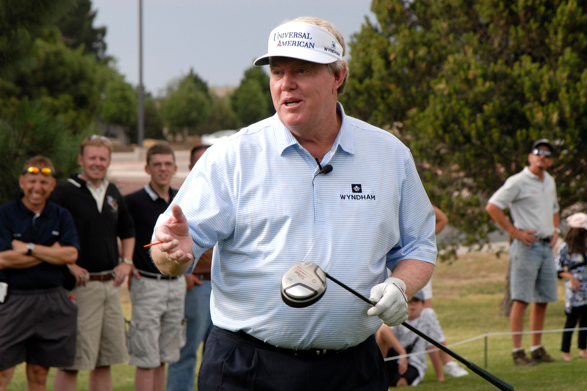 Andy Bean, a pro golfer with the Professional Golf Association, instructs Peterson members on the secrets to golfing July 29 during a free golf clinic at the Silver Spruce Golf Course at Peterson Air Force Base, Colo.  Mr. Bean took time out of his schedule to give the golf clinic while attending the U.S. Senior Open competition at the Broadmoor in Colorado Springs, Colo. Mr. Bean, a dominating player on the PGA Tour from 1977-1986, won several minor championships during this time, including the 1977 Doral Eastern Open and the Byron Nelson Golf Classic in 1986. (U.S. Air Force photo/Craig Denton) 