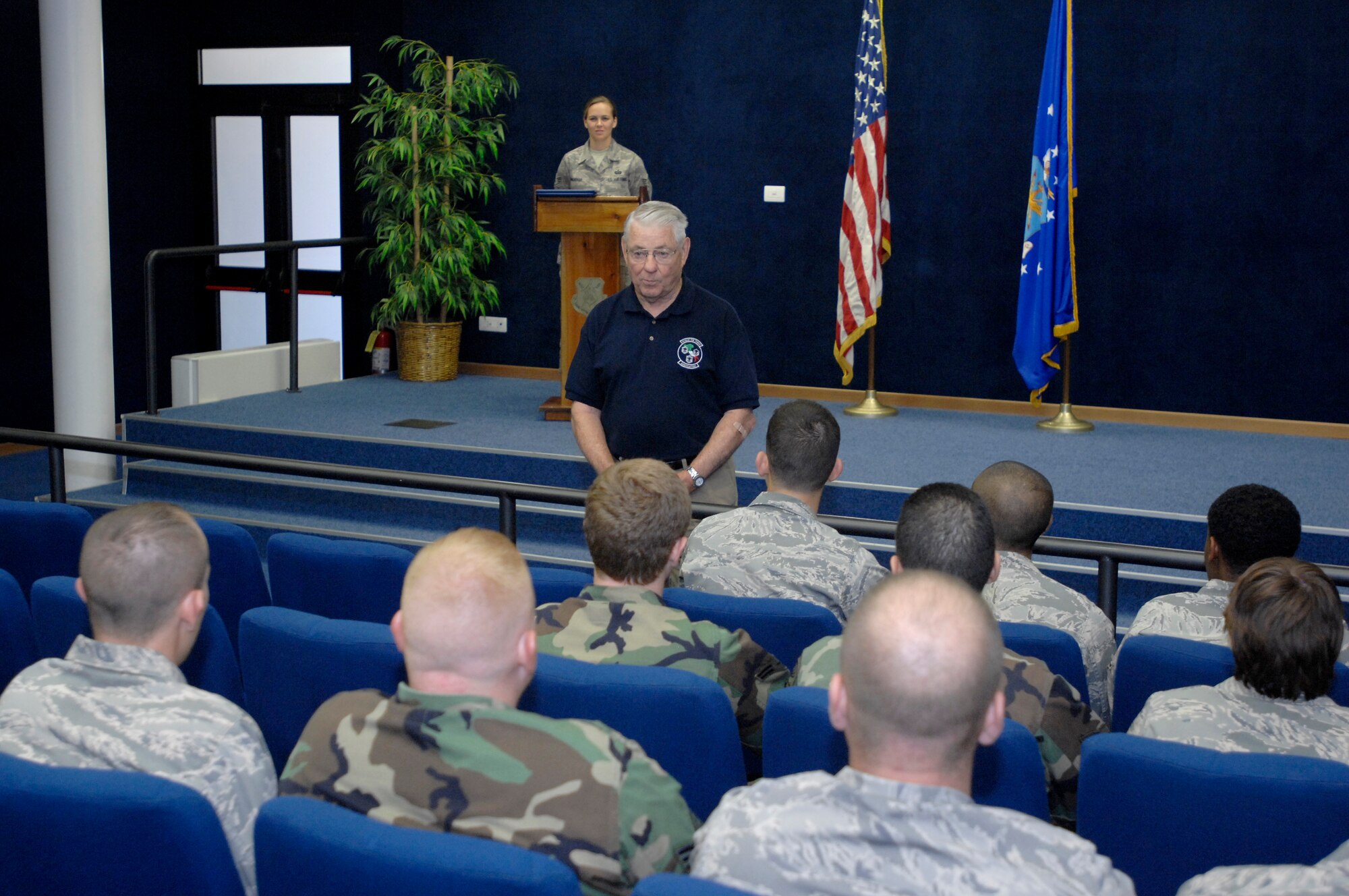 Fifth Chief Master Sergeant of the Air Force Robert Gaylor speaks with first term Airmen and their supervisors during the Aviano First Term Airmen Center graduation Aug. 1. (U.S. Air Force photo/Airman 1st Class Ashley M. Wood) 