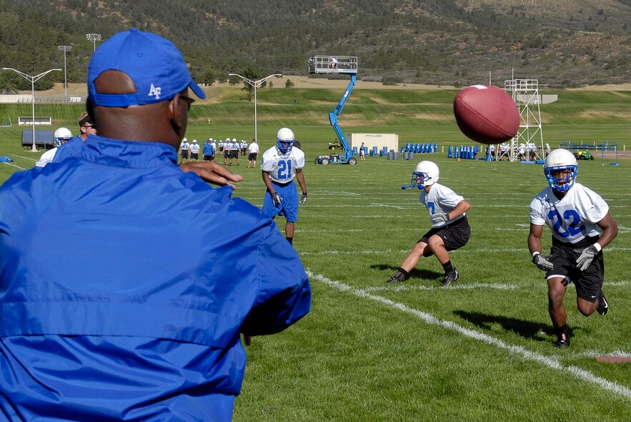 Cornerback Cadet 2nd Class Brenton Byrd-Fulbright participates in drills as the Falcons practice in preseason camp July 31 at the U.S. Air Force Academy in Colorado. (U.S. Air Force photo/Mike Kaplan) 
