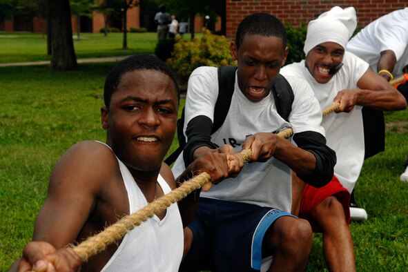 SCOTT AIR FORCE BASE, Ill.-- O'Fallon dorm residents engage in a tough round of tug-of-war. Their hard work paid off when the O'fallon dorms won the Dorm Olympics 
Aug.1
(US Air Force photo/Airman 1st Class Megan Gilliland)
