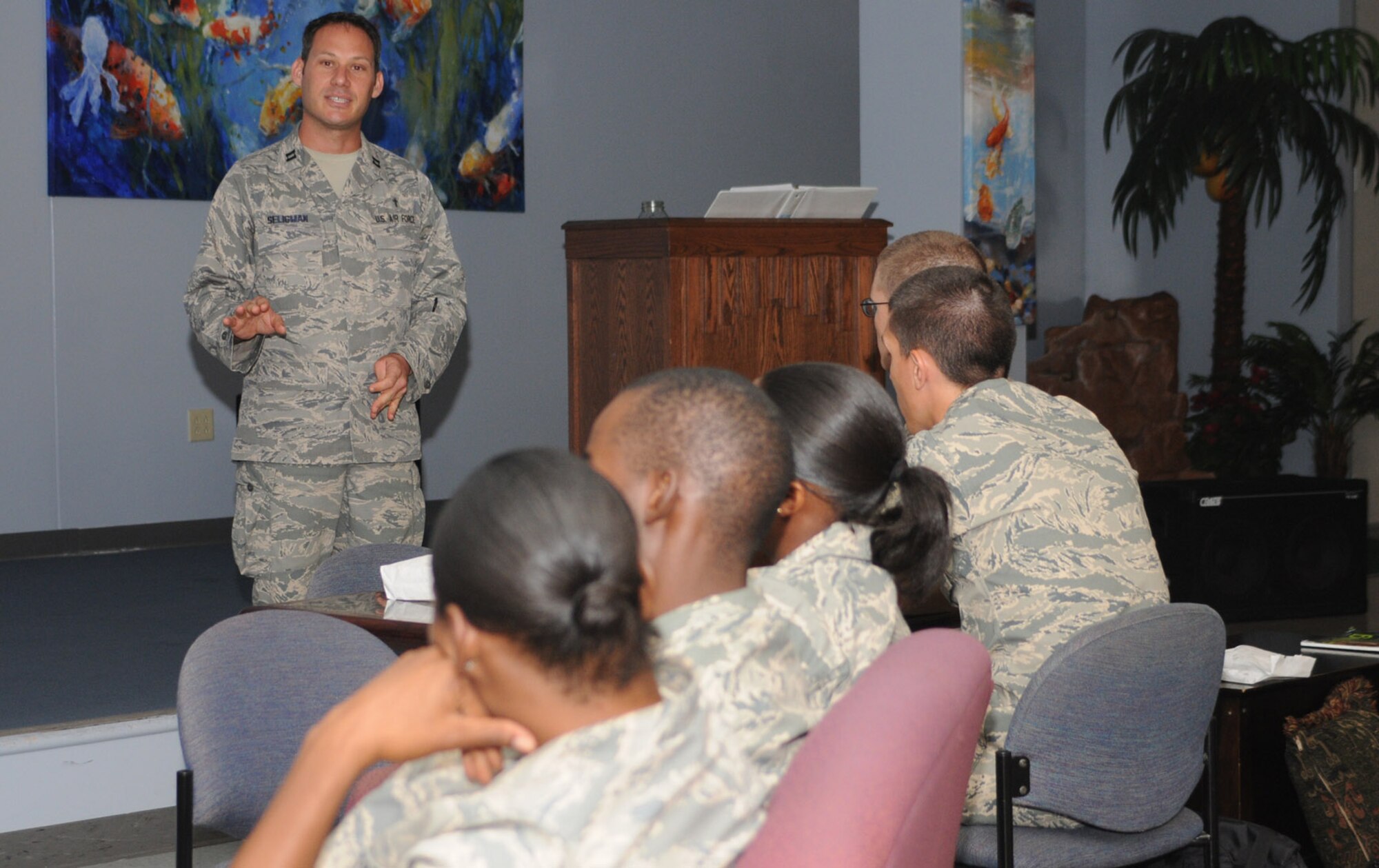 Chaplain Seligman leads the SafeTALK suicide prevention class at the Fishbowl Student Center, July 29.  (U.S. Air Force photo by Kemberly Groue)
