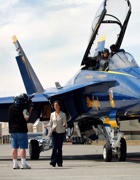 FAIRCHILD AIR FORCE BASE, Wash. – KHQ 6 News Anchor Ana Cabrera reports on the arrival of the Navy Blue Angels here Aug. 7 as they prepare for Skyfest 2008, Fairchild’s open house and airshow on Aug. 9 and 10. (U.S. Air Force photo / Airman 1st Class Joshua K. Chapman)