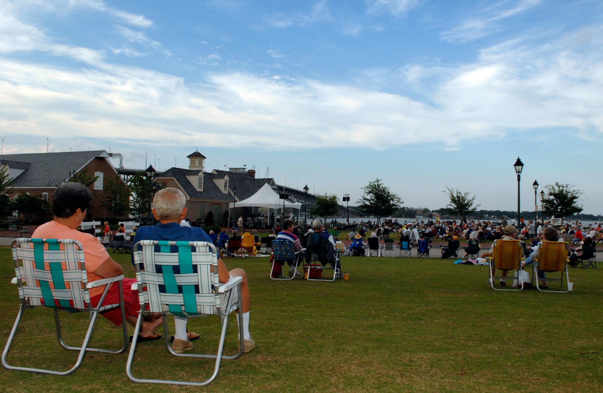 LANGLEY AIR FORCE BASE, Va. -- Residents of Yorktown, Va. watch the Air Combat Command Heritage of America Band perform live on Aug. 12.  The ACC Heritage of America Band offers a wide range of musical performances and is scheduled to perform in Yorktown again on Aug. 19.  (U.S. Air Force photo/Senior Airman Vernon Young)