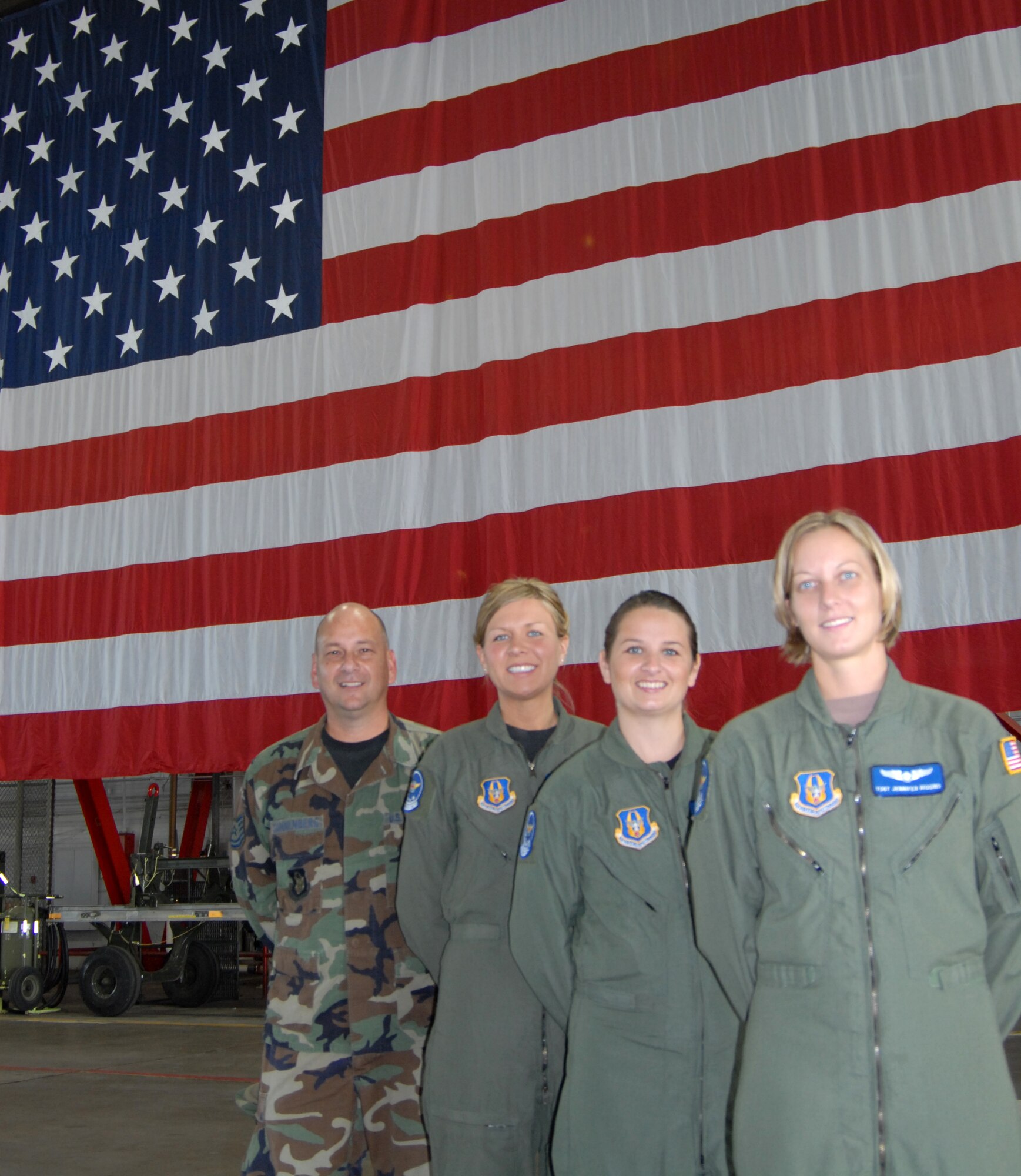 932nd Airlift Wing public affairs and aeromedical evacuation specialists stepped up to make preprations for the "AE JAMBOREE", an aeromedical evacuation event designed to give training on a variety of airplanes including the KC-135, the C-130 and the C-17.  The event is hosted this year by the 375th Airlift Wing and 932nd Airlift Wing at Scott Air Force Base.  Other units arrived today from as far as California and Georgia.  Photo by Maj. Stan Paregien