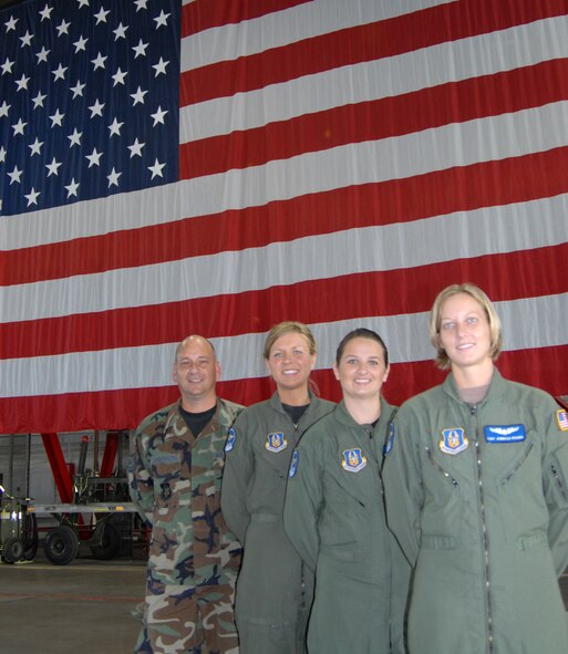 932nd Airlift Wing public affairs and aeromedical evacuation specialists stepped up to make preprations for the "AE JAMBOREE", an aeromedical evacuation event designed to give training on a variety of airplanes including the KC-135, the C-130 and the C-17.  The event is hosted this year by the 375th Airlift Wing and 932nd Airlift Wing at Scott Air Force Base.  Other units arrived today from as far as California and Georgia.  Photo by Maj. Stan Paregien