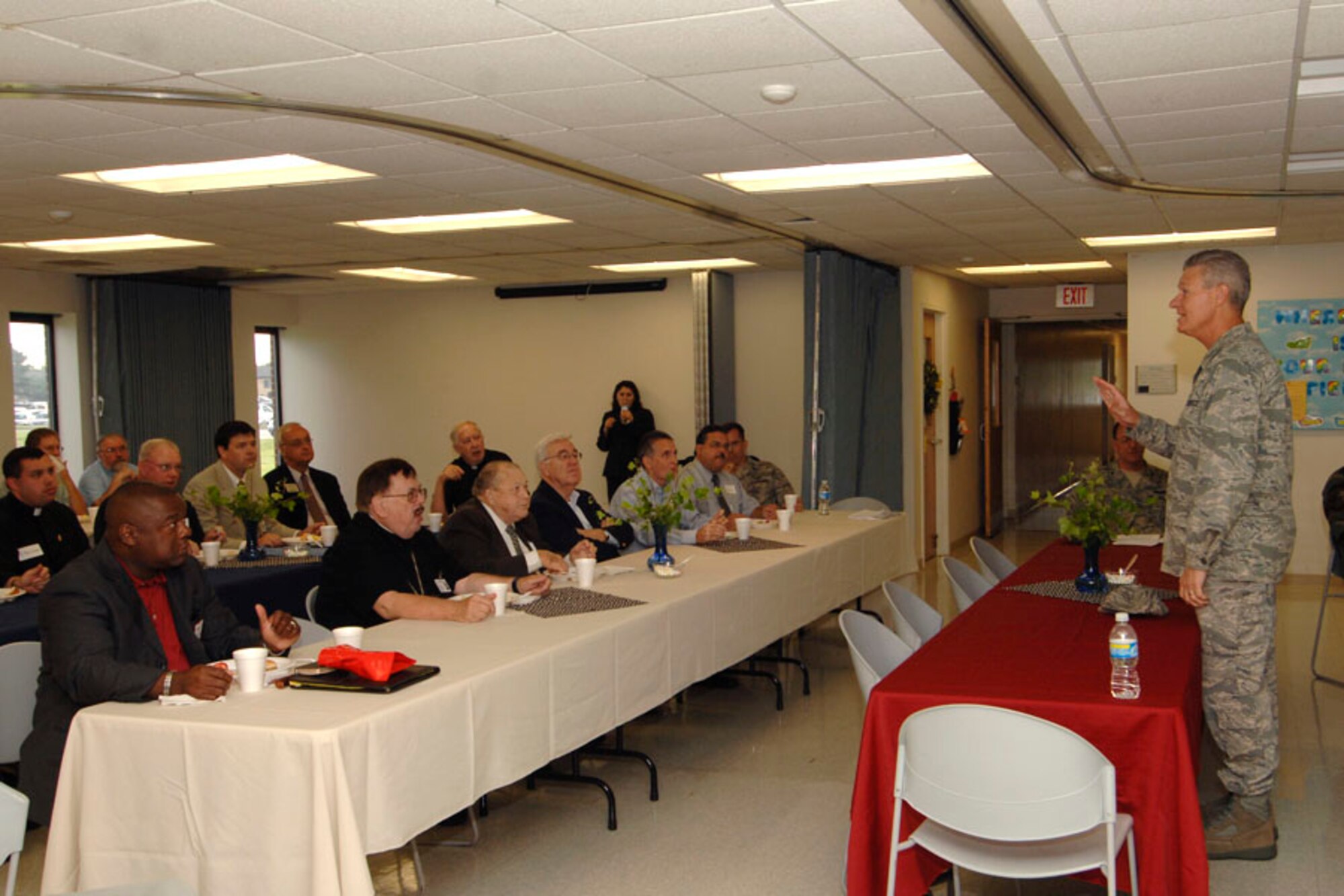 SCOTT AIR FORCE BASE, Ill. -- Col. Al Hunt, former 375th Airlift Wing commander, welcomes clergy members from the local area to Scott during the wing mission brief at Chapel 1 Aug. 12.
(US Air Force photo/Senior Airman Jonathan Lovelady)
