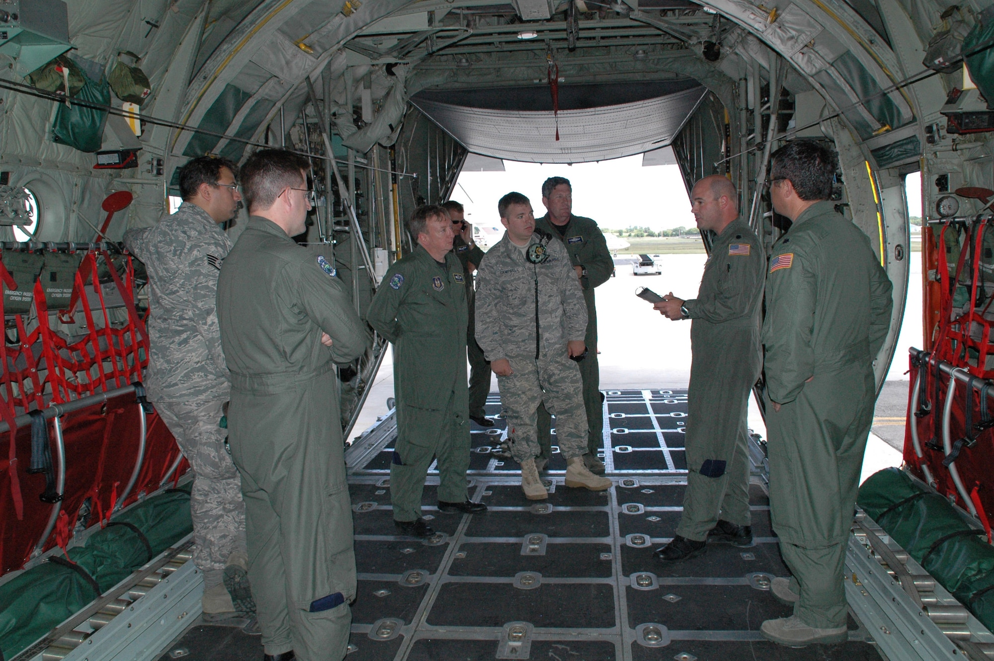 Lt. Col. Dave Polachek, a mission commander with the 95th Airlift Squadron, briefs crewmembers and maintainers prior to an Integrated CONUS Medical Operations Plan mission.  During these missions, flown by Reserve crews, wounded warriors are transported to hospitals closer to their homes.  Colonel Polachek is a reservist assigned to the 440th Airlift Wing at Pope Air Force Base, N.C.  (U.S. Air Force photo/Lt. Col. Ann Peru Knabe)